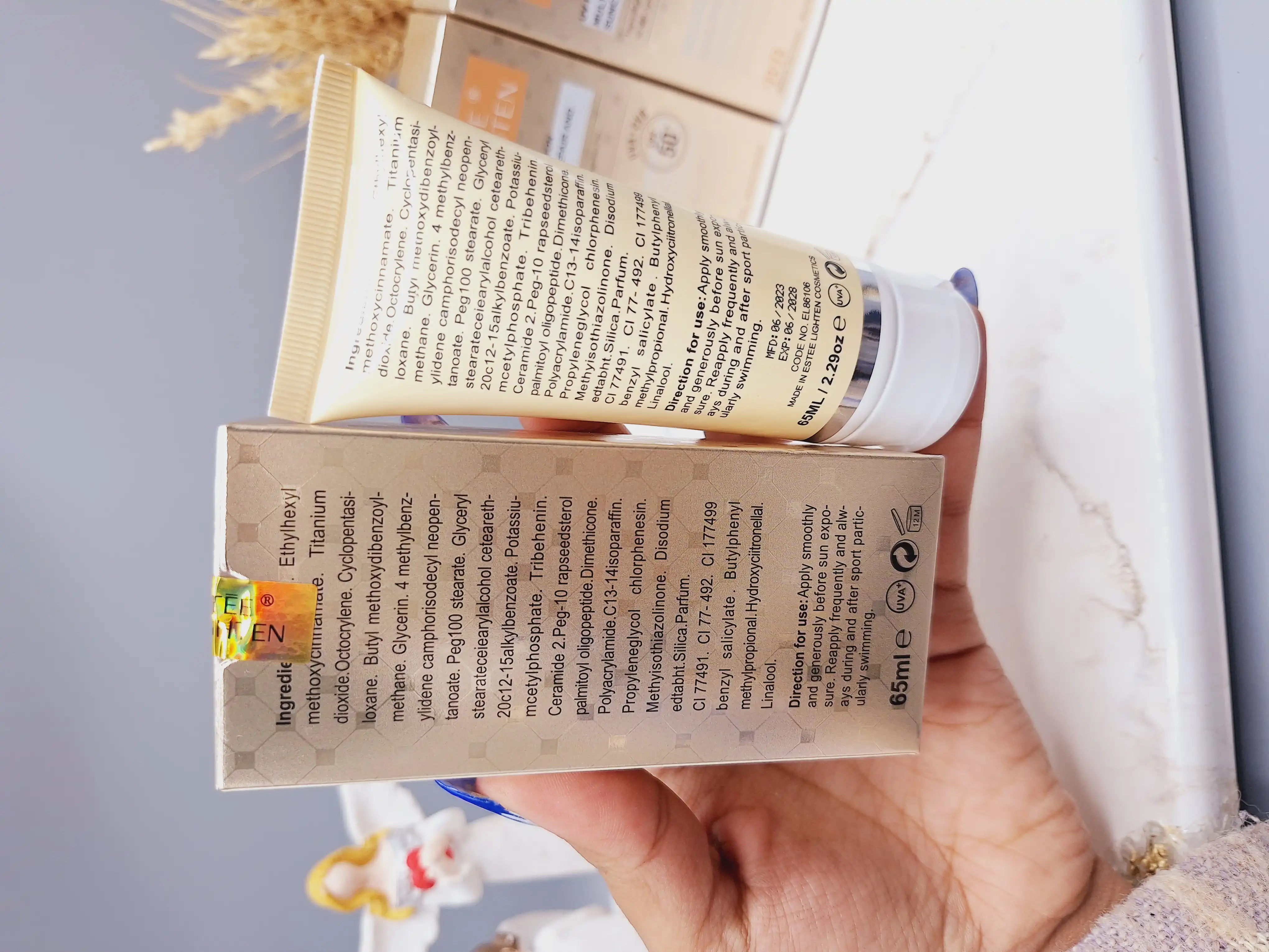 بی بی کرم تیوپی استی لایتن 65 میل  رنگی کد EL86106