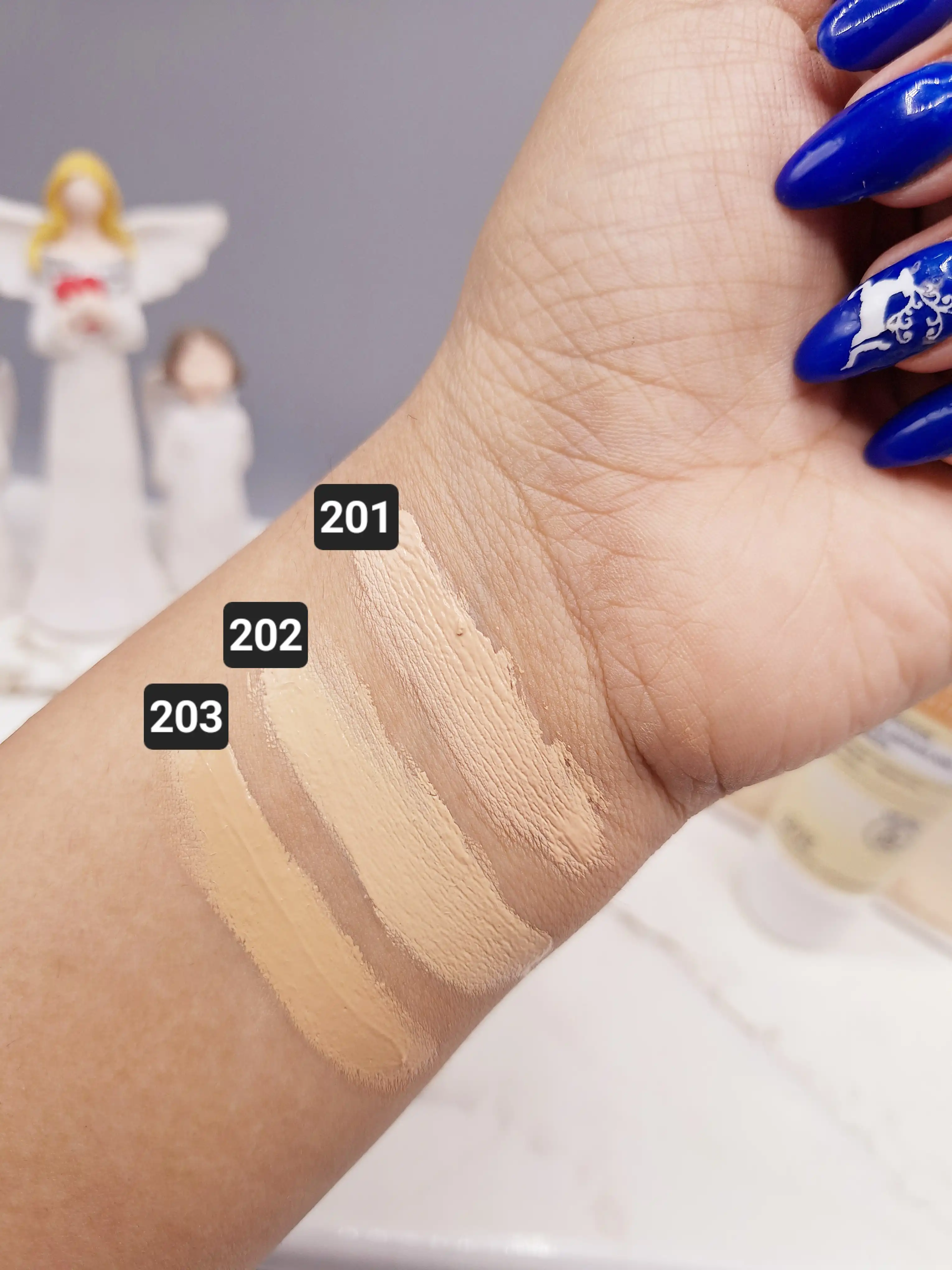 بی بی کرم تیوپی استی لایتن 65 میل  رنگی کد EL86106