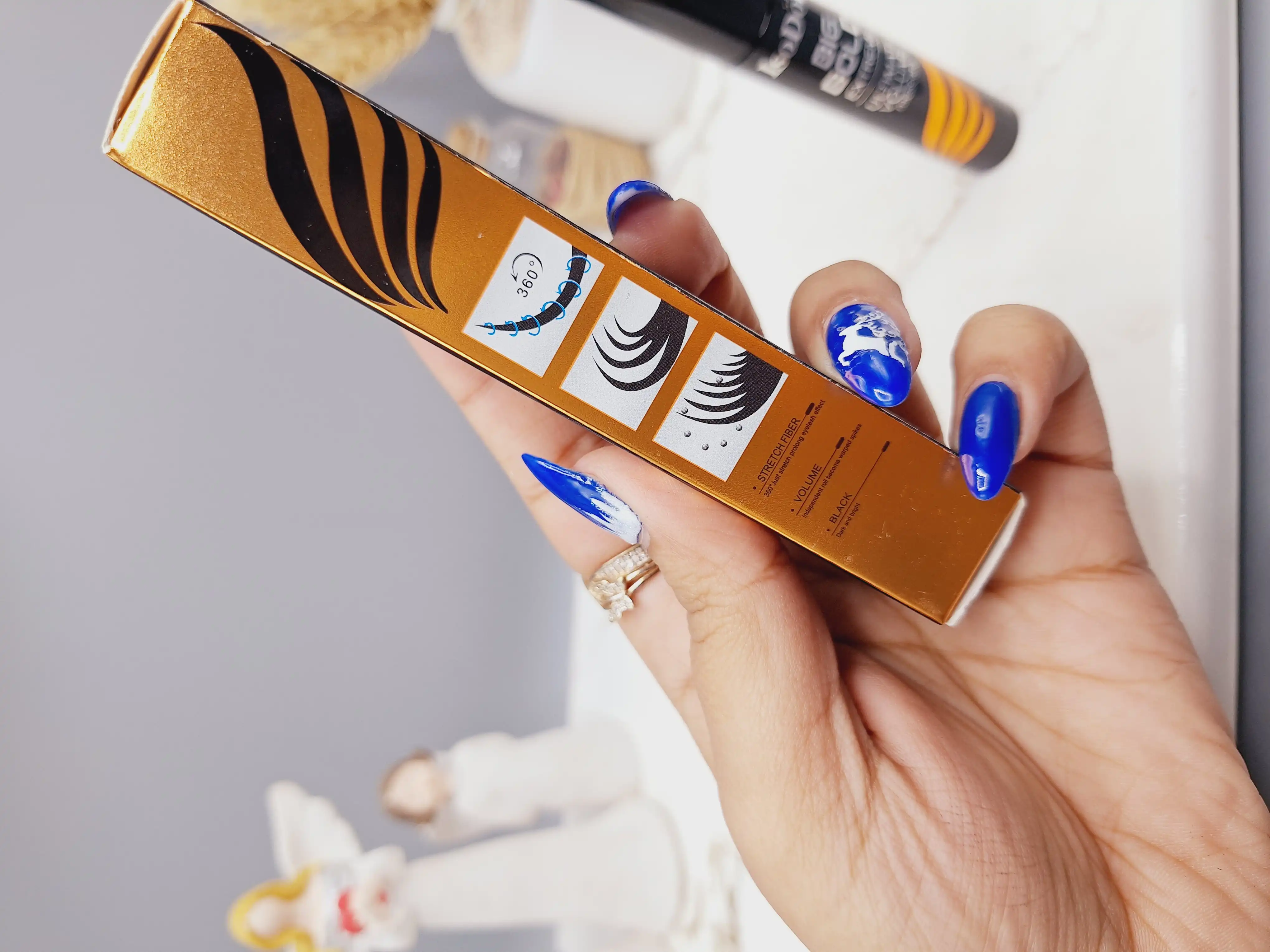 ریمل حجم دهنده و پر پشت کننده ایزادورا اورجینال کد 1480