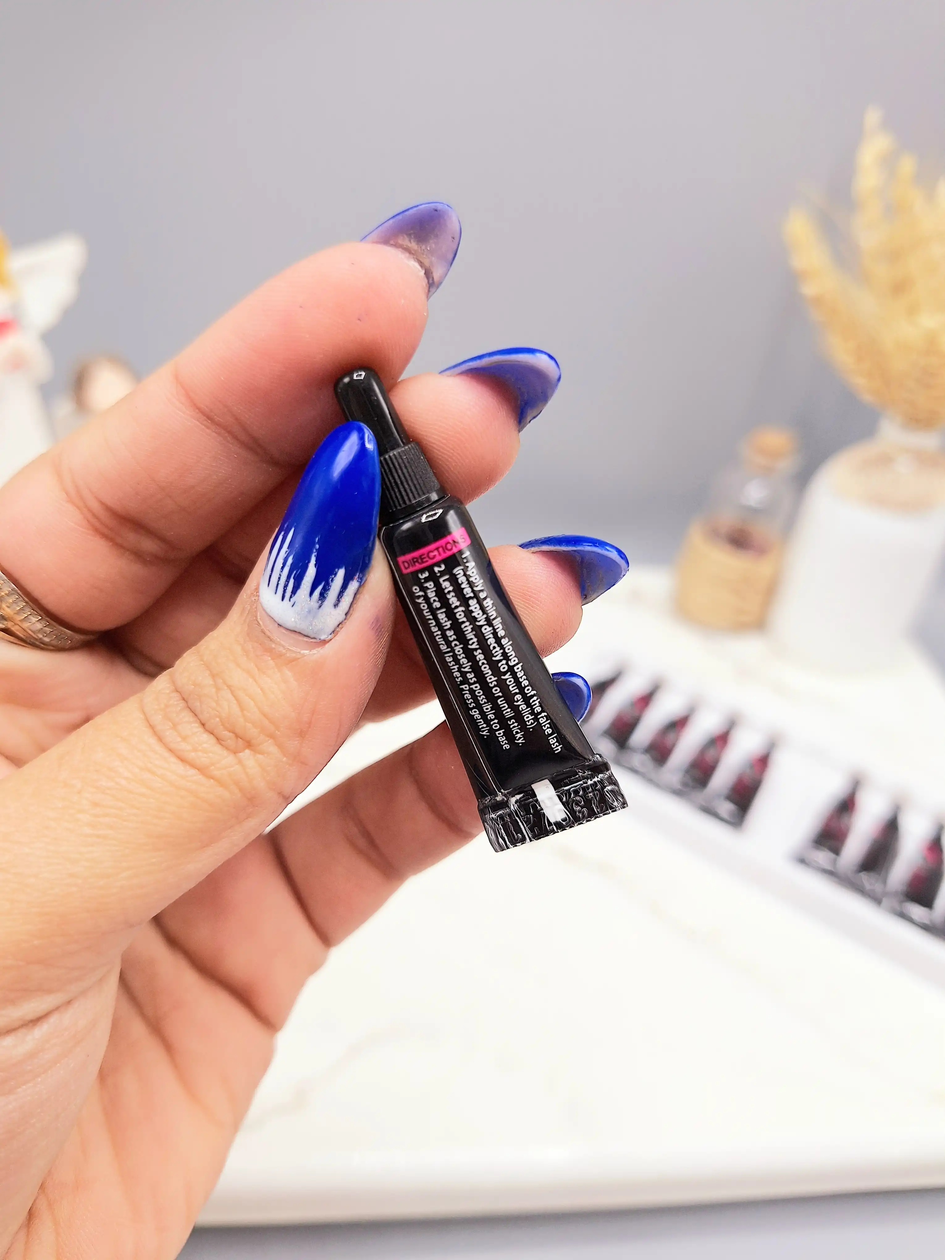 چسپ مژه 15 گرم هدا بیوتی (رنگ مشکی)