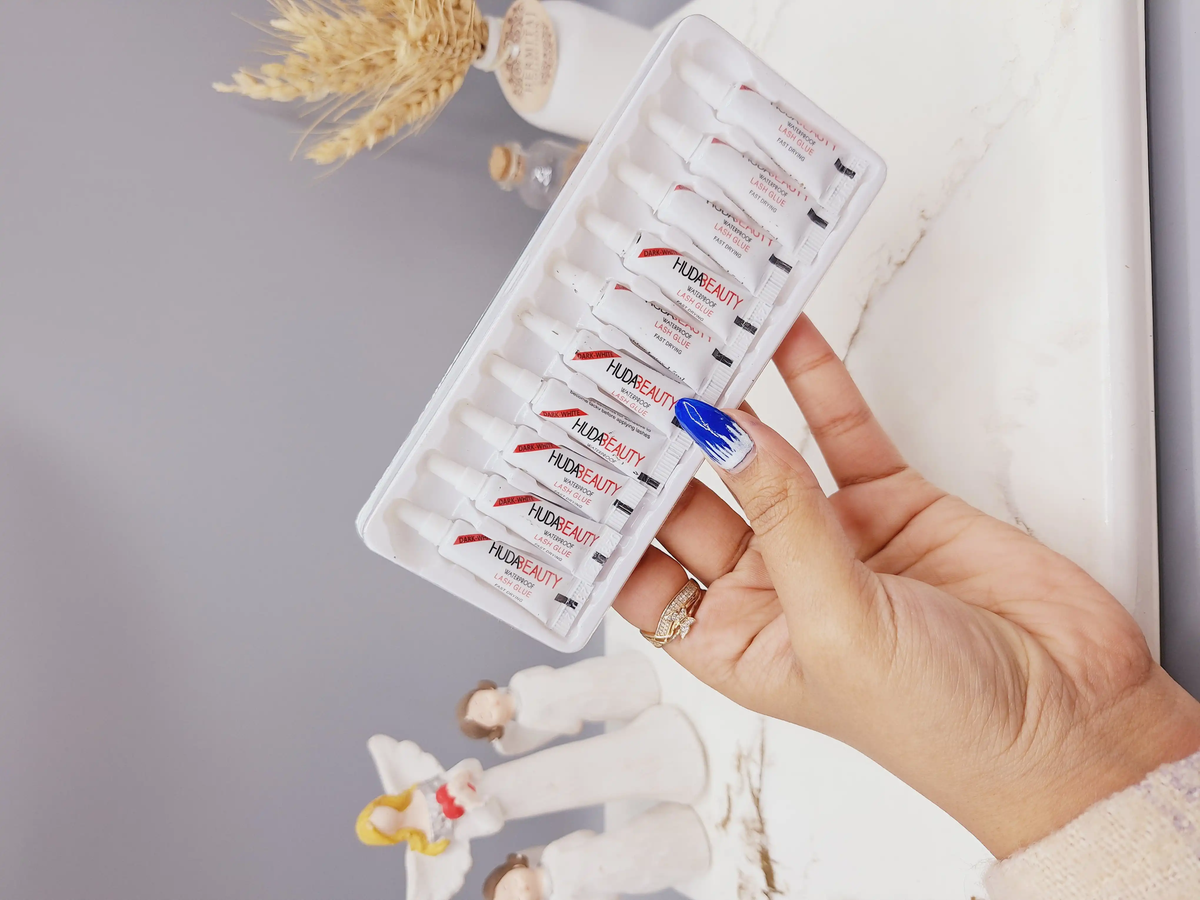 چسپ مژه 15 میل هدا بیوتی (رنگ سفید)