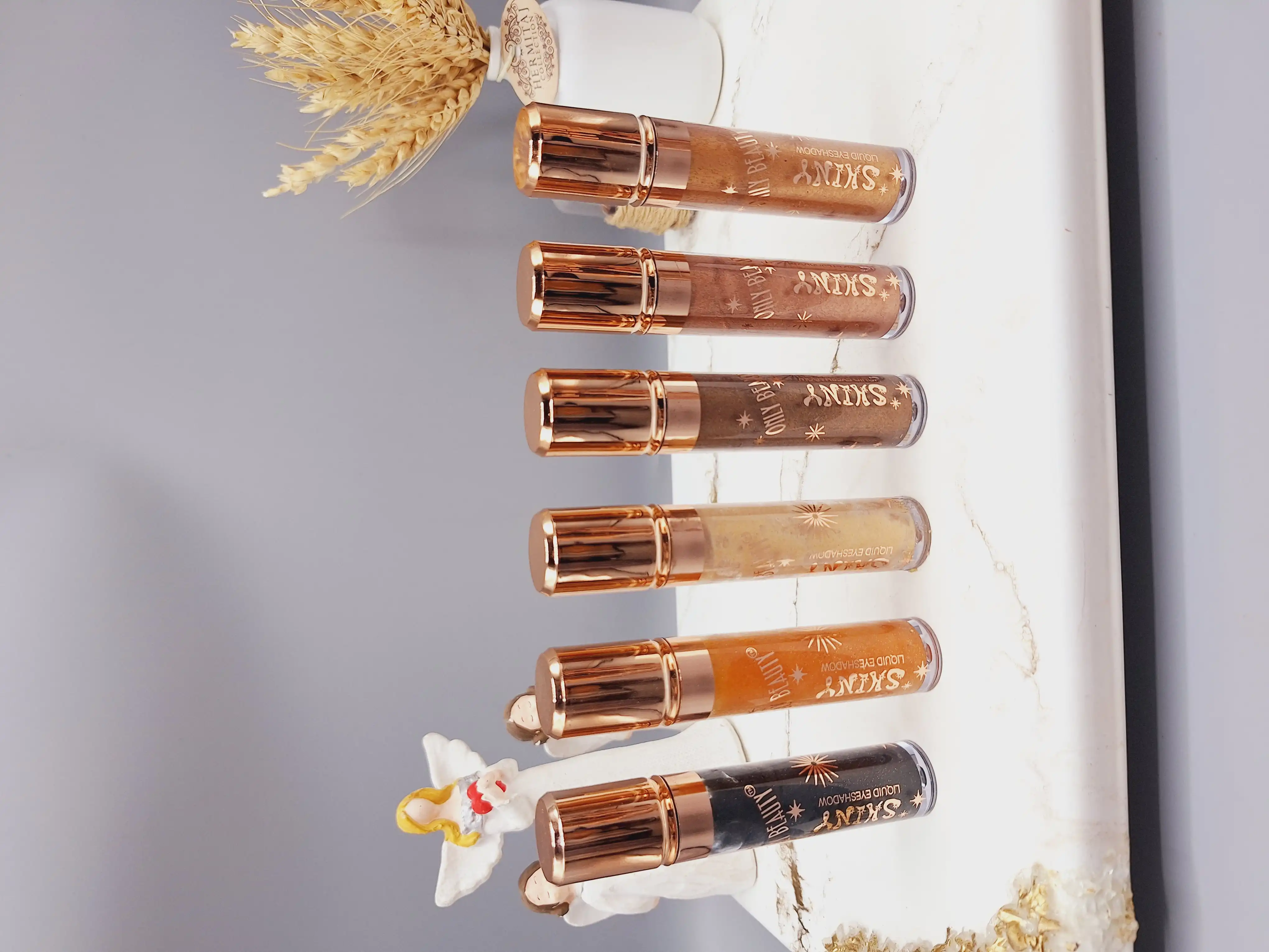 سایه گلیتری مایع طرح انلی بیوتی کد SL – 7720