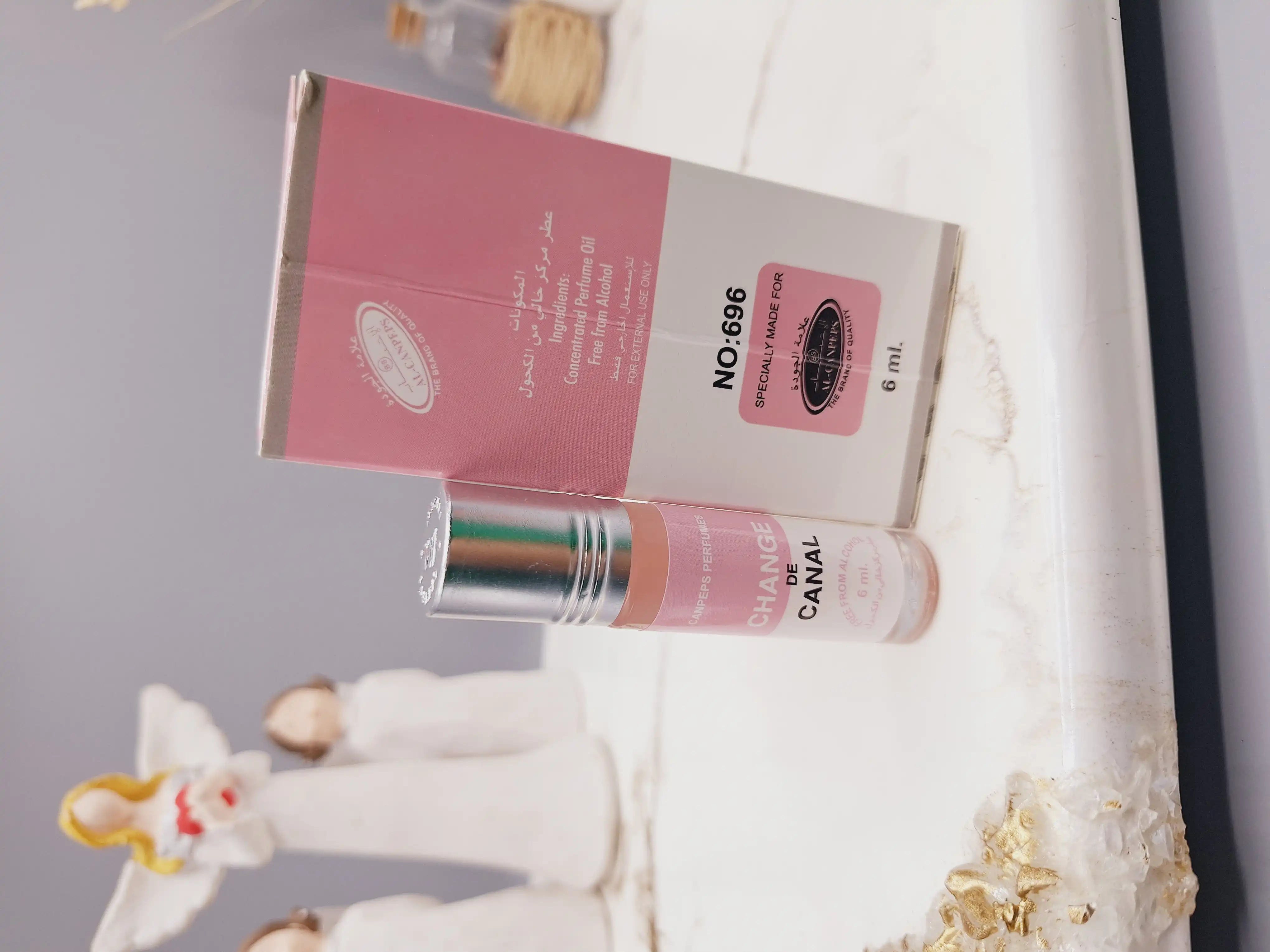 عطر 6 میل بدون الکل مدل CHANGE زنانه کد 696