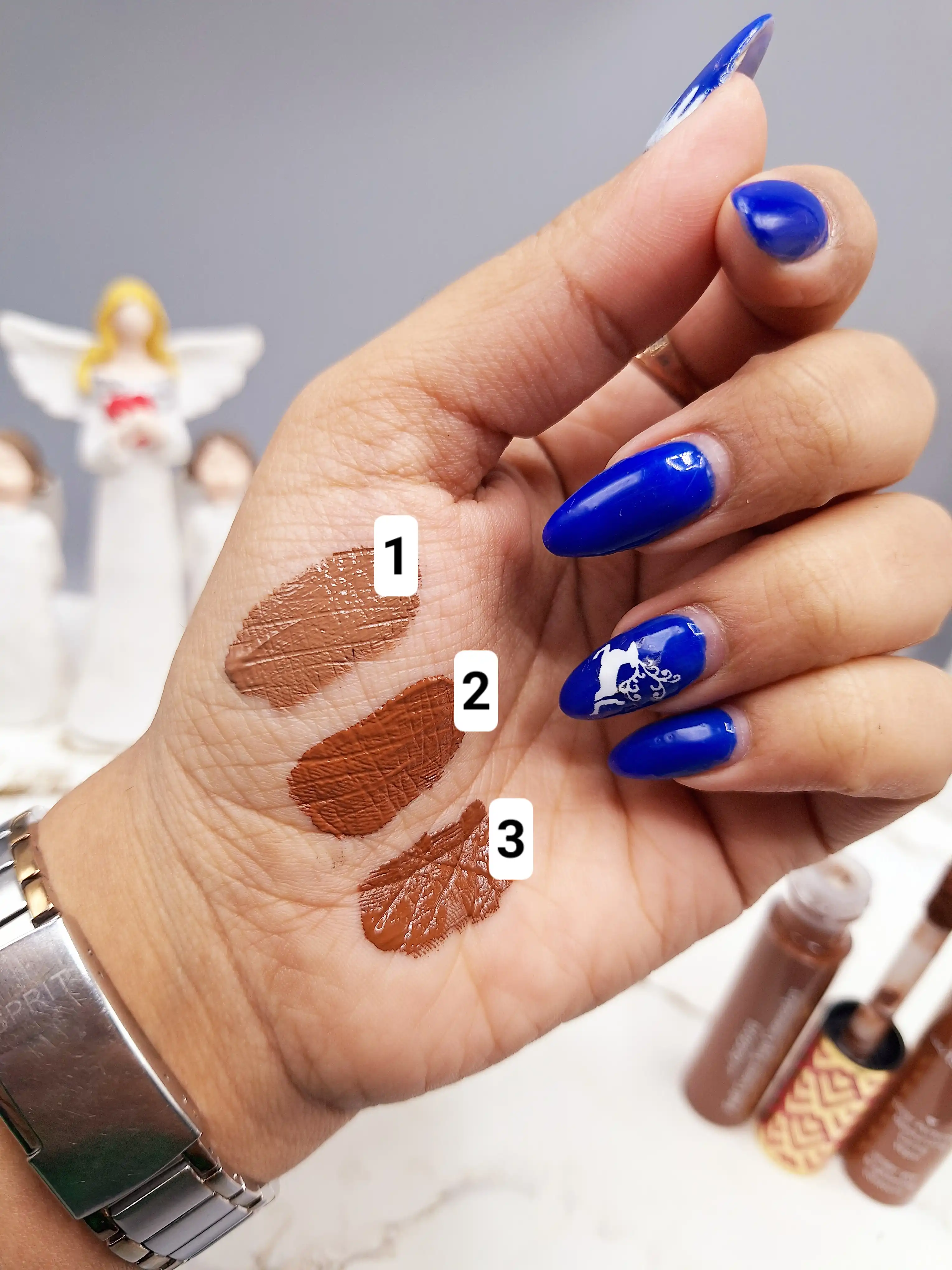 کانتور مایع قلمی برند Lady Isodora کد A0273