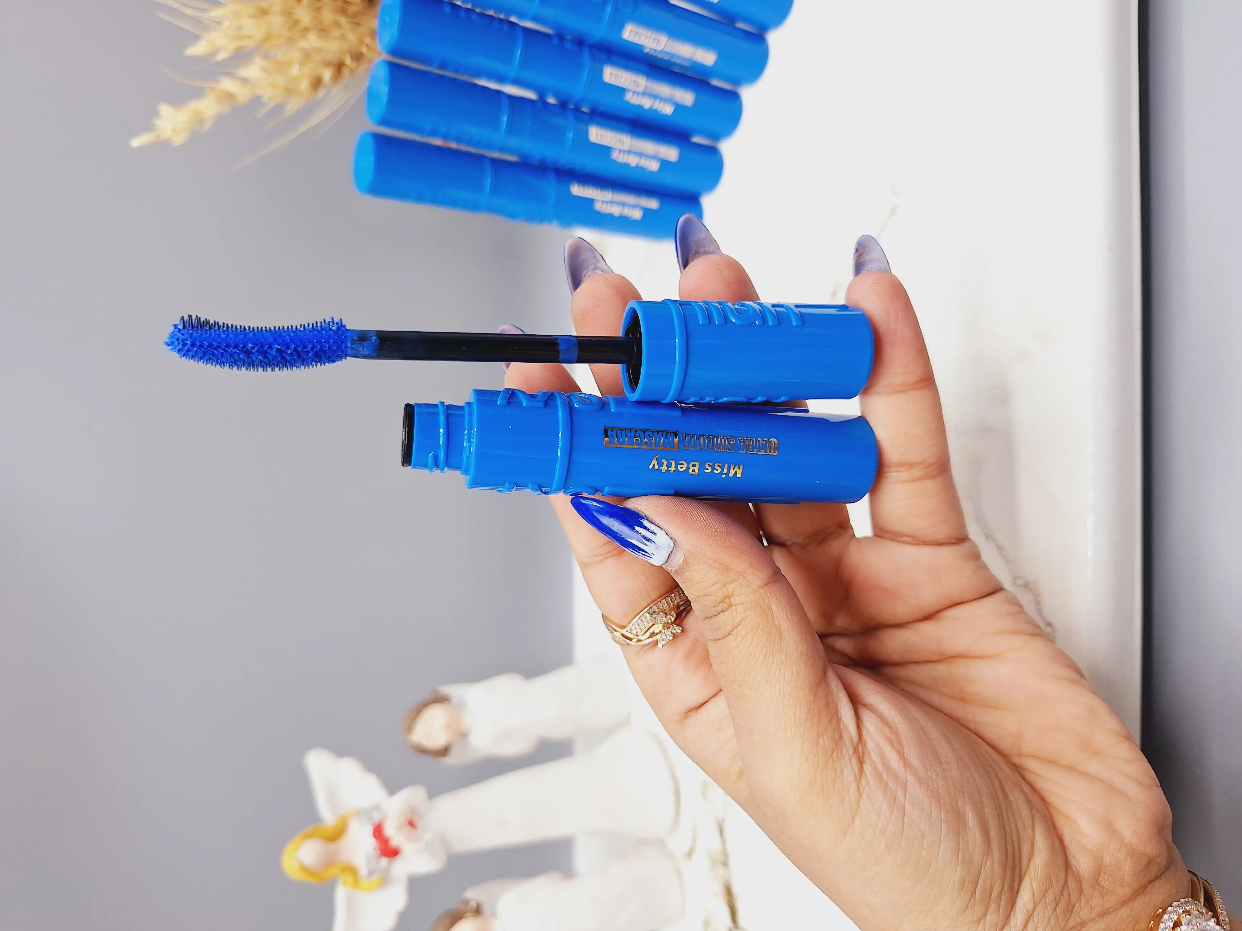 ریمل چشم رنگ آبی برند بیوتی مدل کد 3693