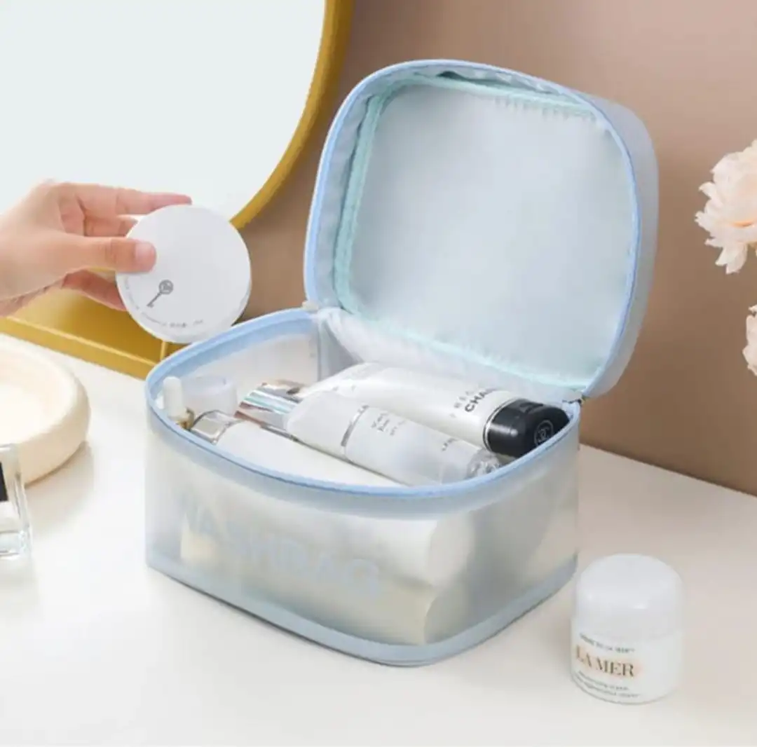 کیف آرایشی با کیفیت و جا دار (رنگ آبی)