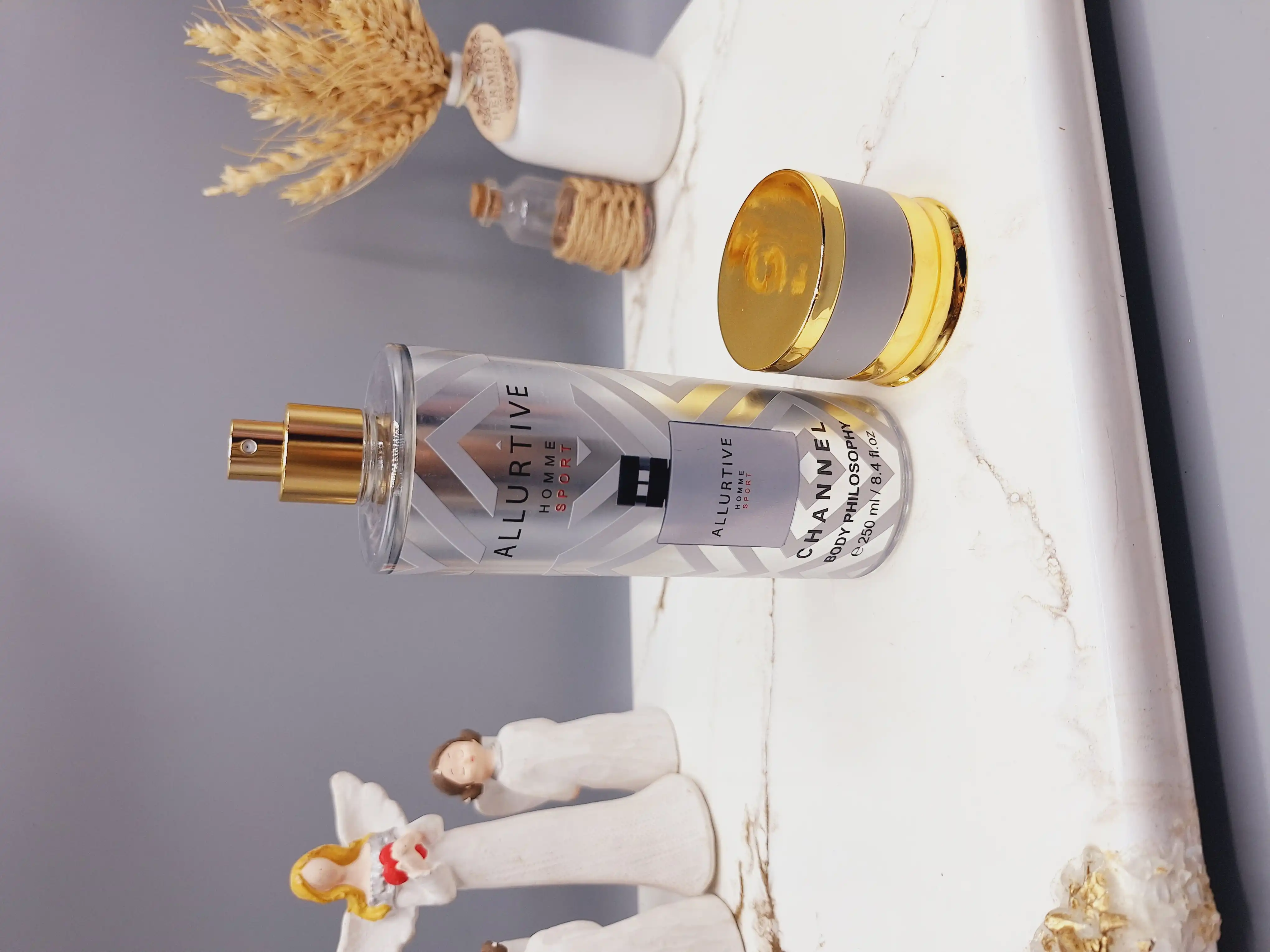 بادی اسپلش فوق العاده خوشبووو و ماندگار مدل ALLURTIVE HOMME مردانه کد 0318