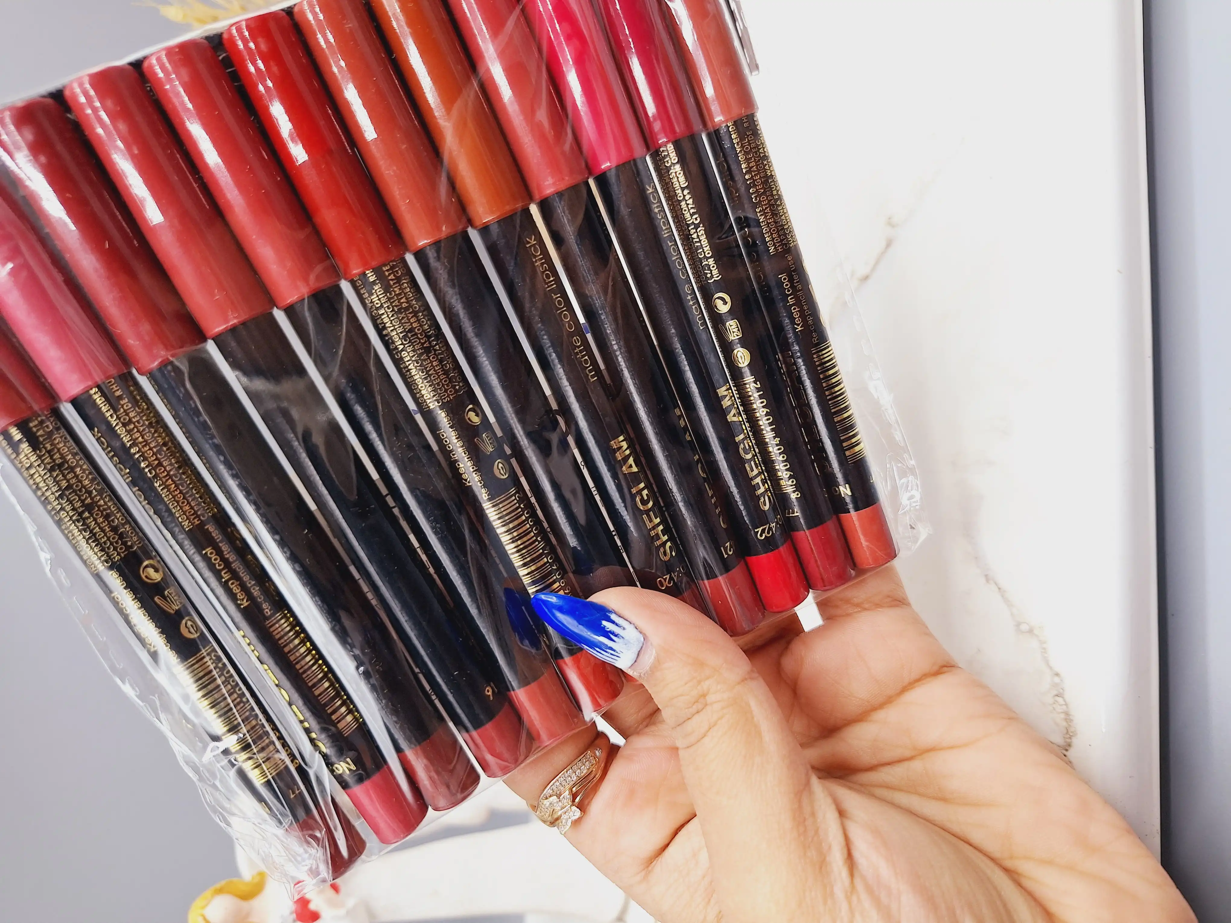 پک رژ مدادی 12 تایی برند شیگلم کد 2619 (پوکه مشکی)