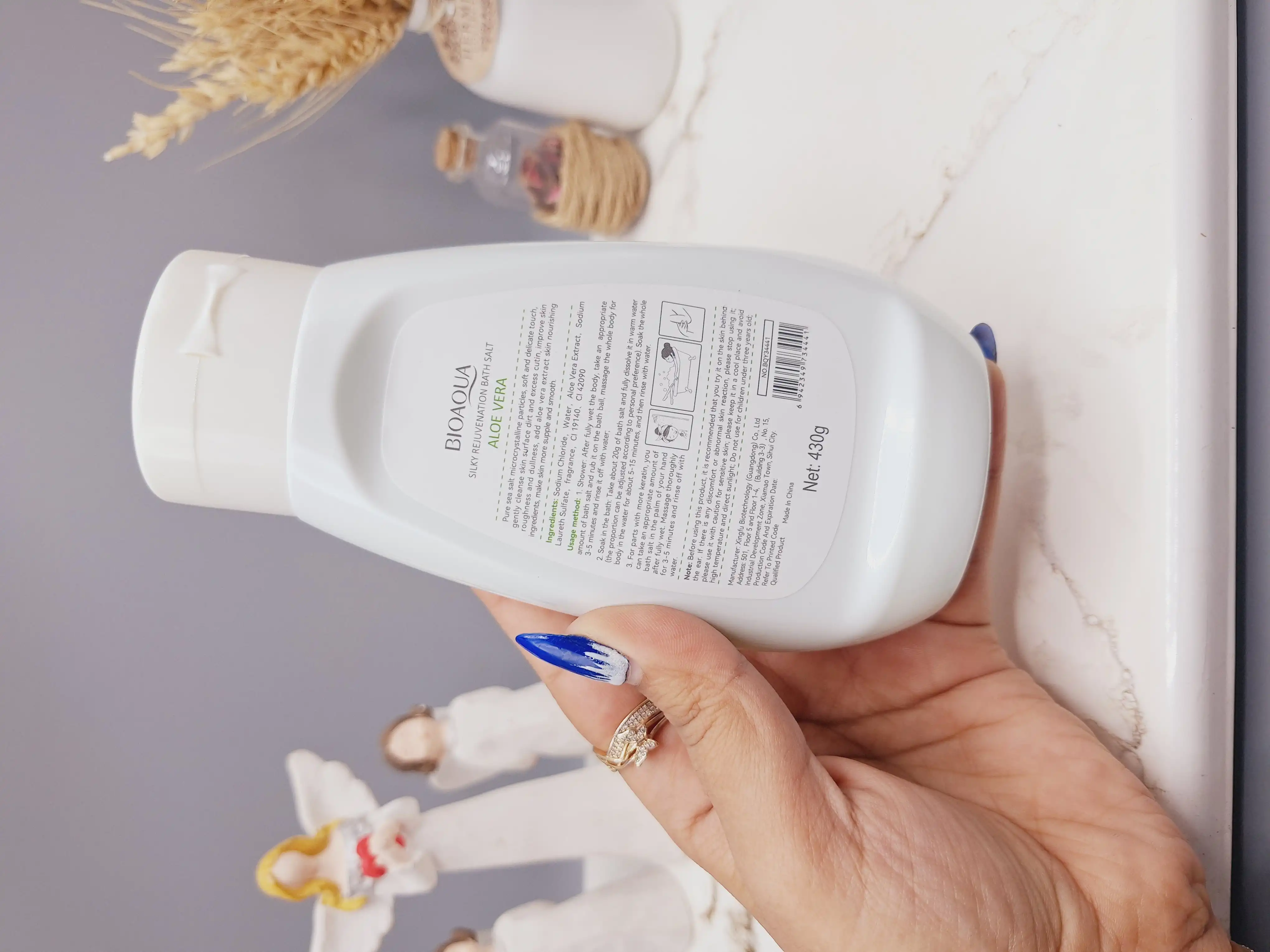 نمک بدن آلوئه ورا بیوآکوا 430 گرم کد bay34441 برای از بین بردن پوست مرغی و روشن کننده نقاط حساس