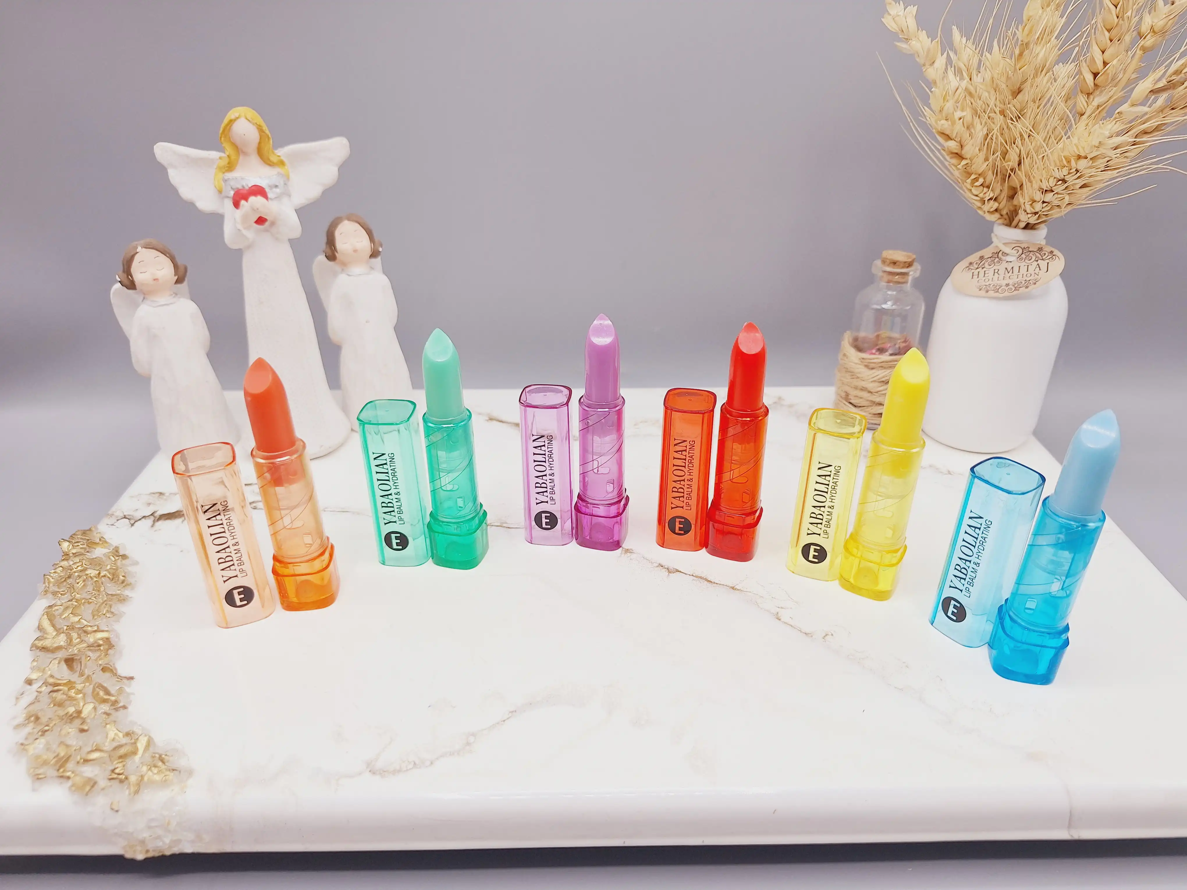 بالم لب پوکه رنگی با رایحه های خاص کد 4004