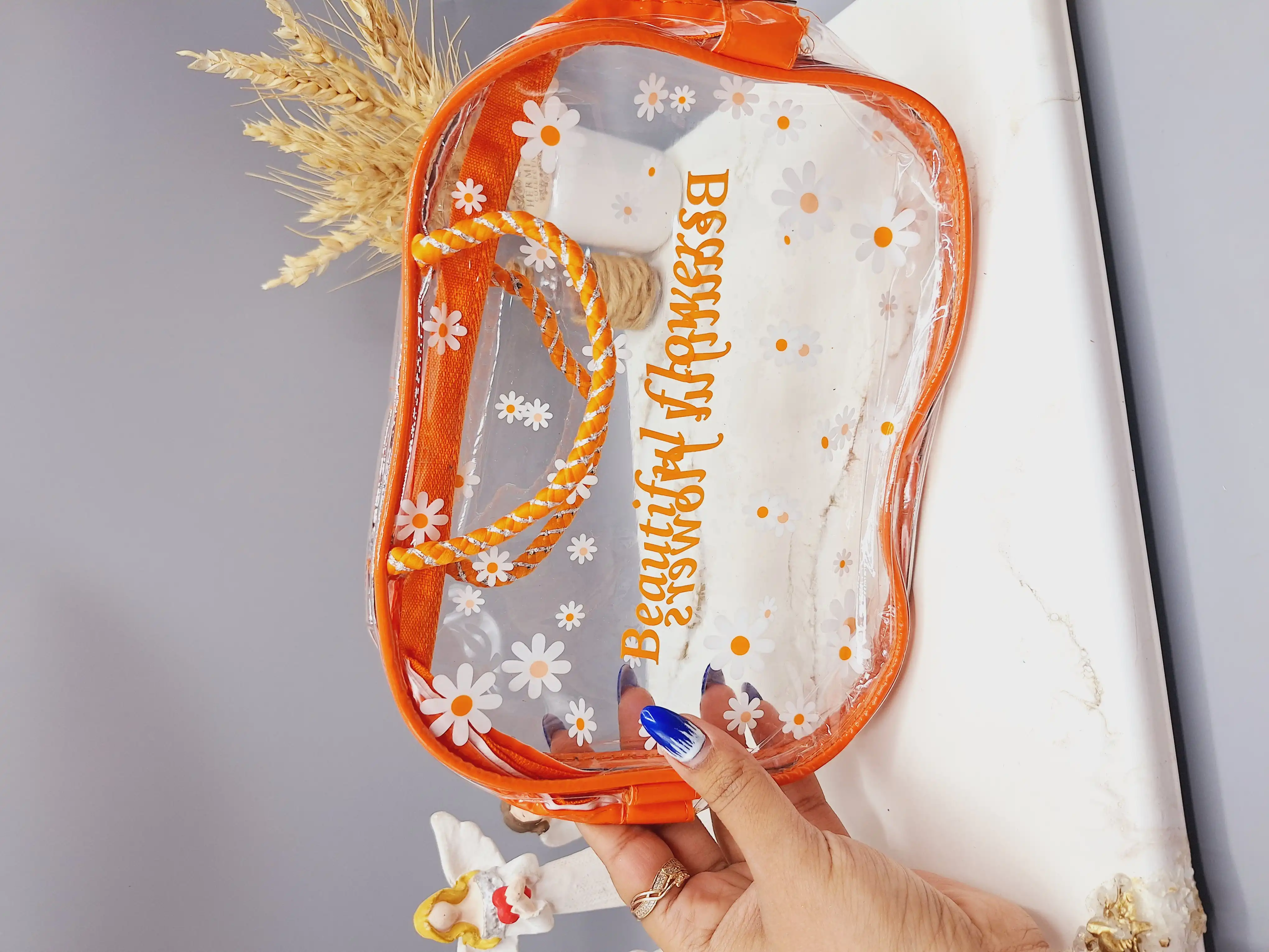 کیف آرایشی طرح بابونه زیپ فلزی جادار سایز متوسط