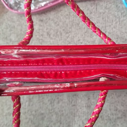 کیف آرایشی طرح بابونه زیپ فلزی جادار سایز متوسط