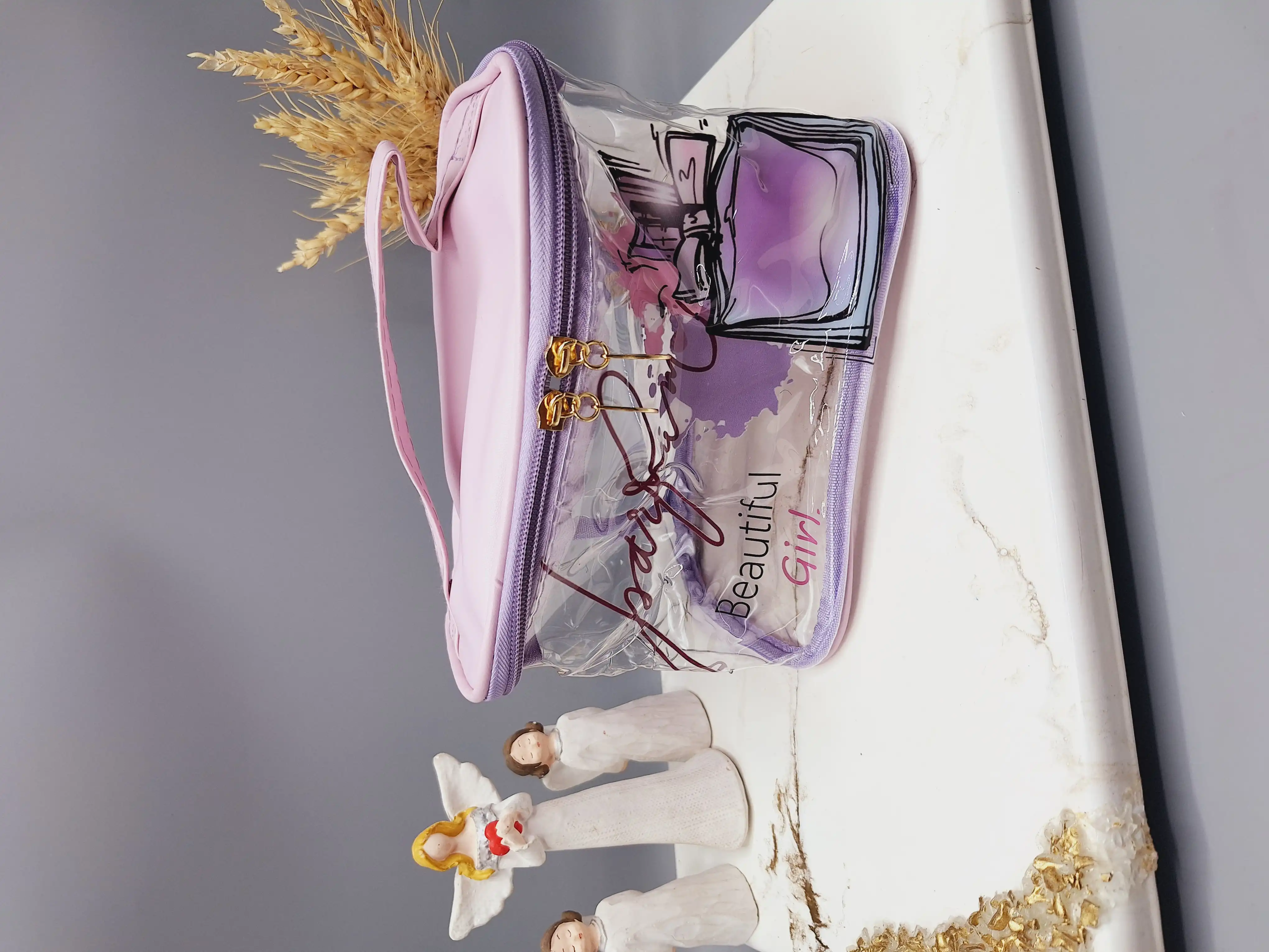 کیف آرایشی پرطرفدار فانتری فوق العاده با کیفیت