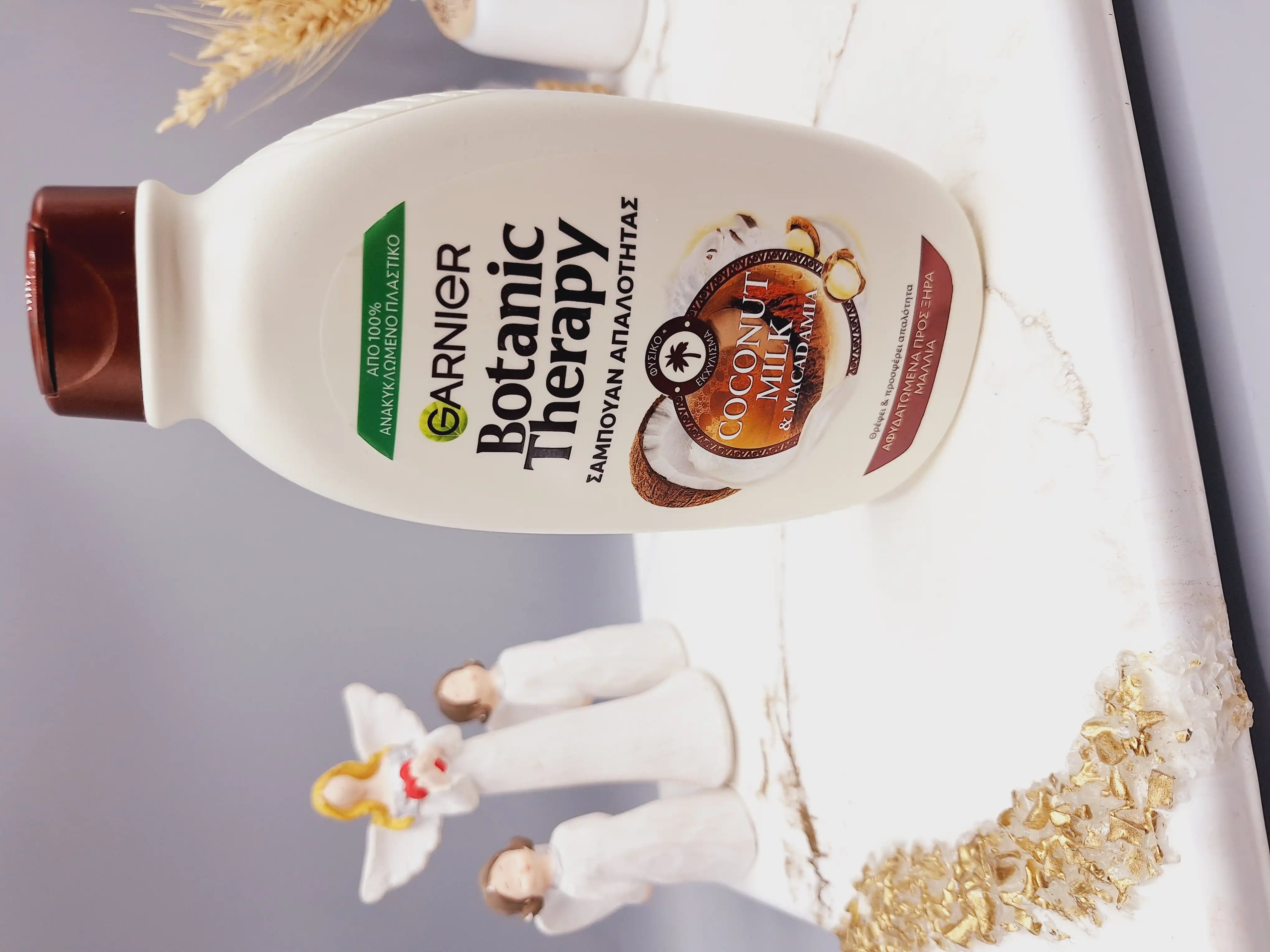 شامپو تغدیه کننده و نرم کننده با شیر نارگیل و ماکادمیا برند گارنیر اصلی حجم 400 میل کد