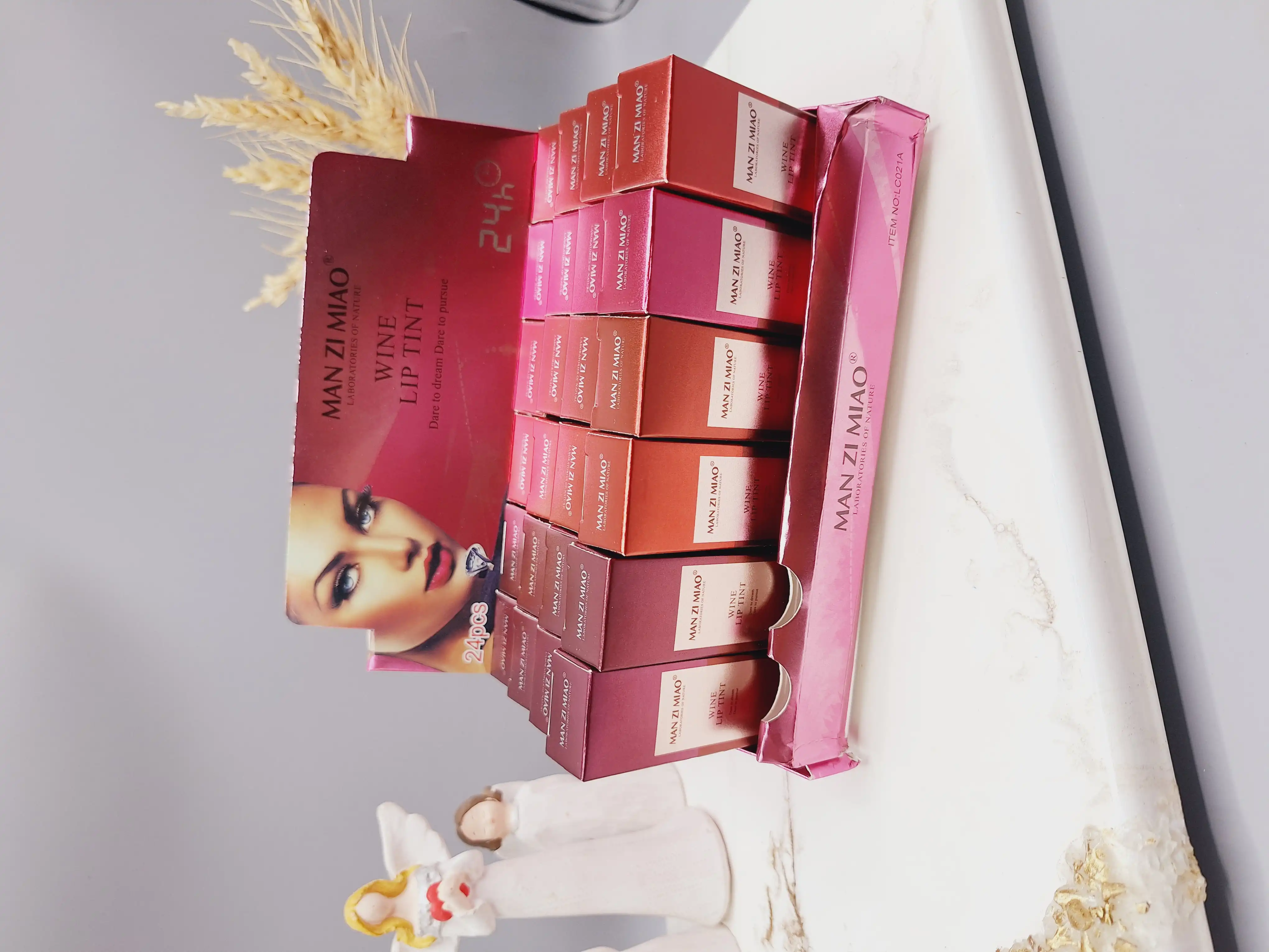 تینت شامپاین جعبه دار MAN ZI MIAO کد 021