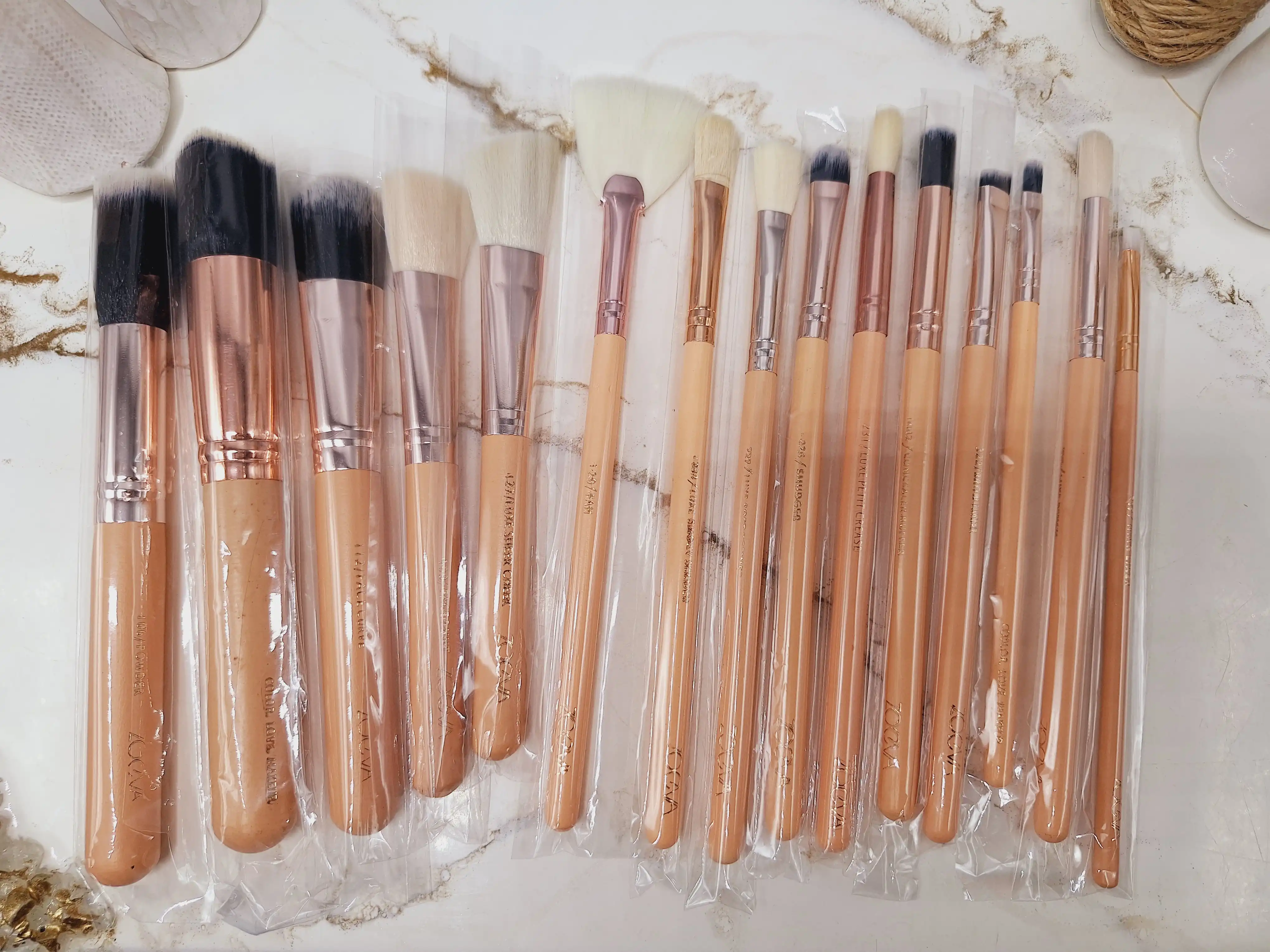 ست براش مشکی اصل 15 عددی لاکچری زووا با کیف چرمی ZOEVA ( رنگ کالباسی)