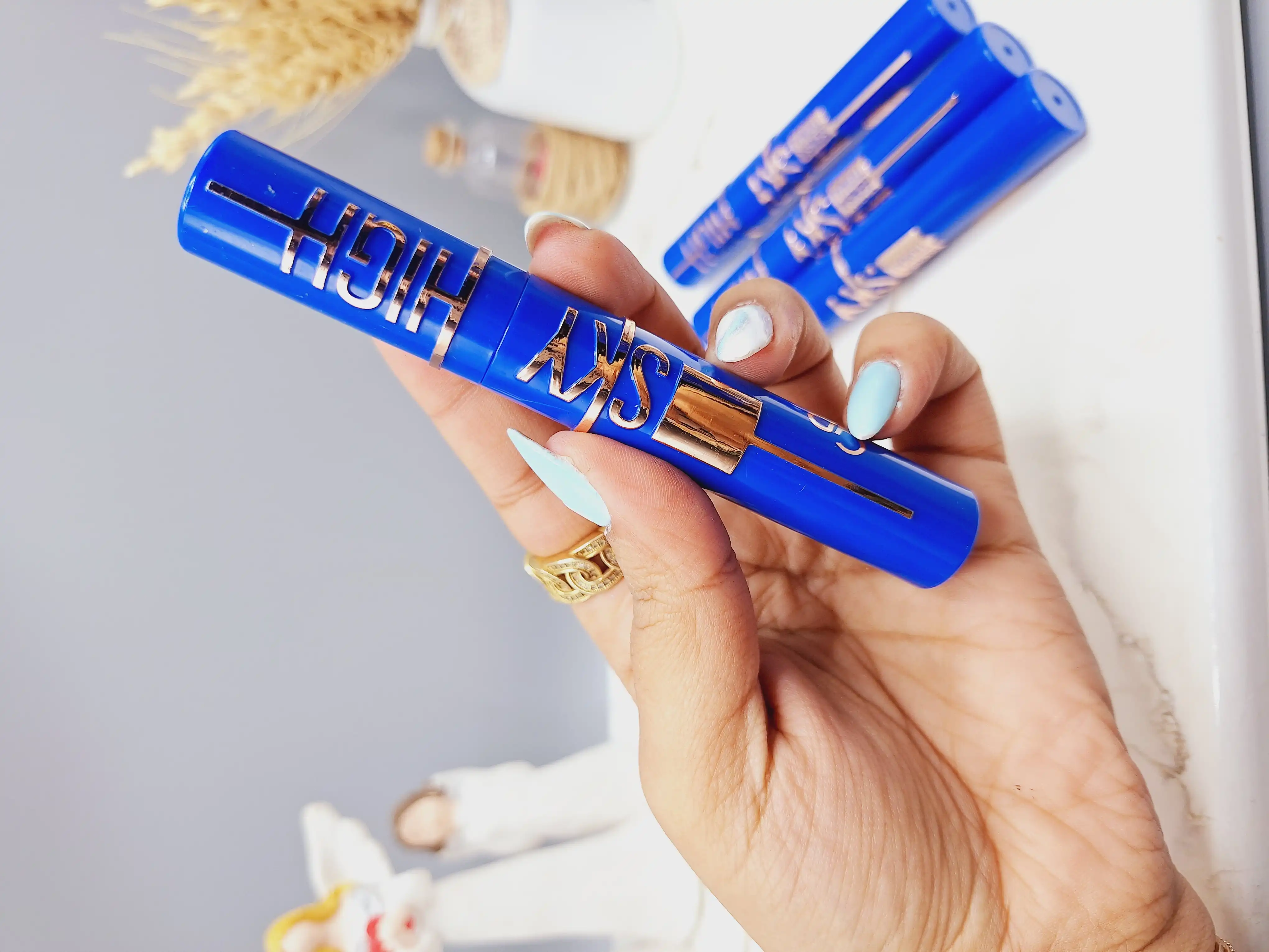 ریمل آبی بلند کننده و حجم دهنده مدل اسکای های کد 2611