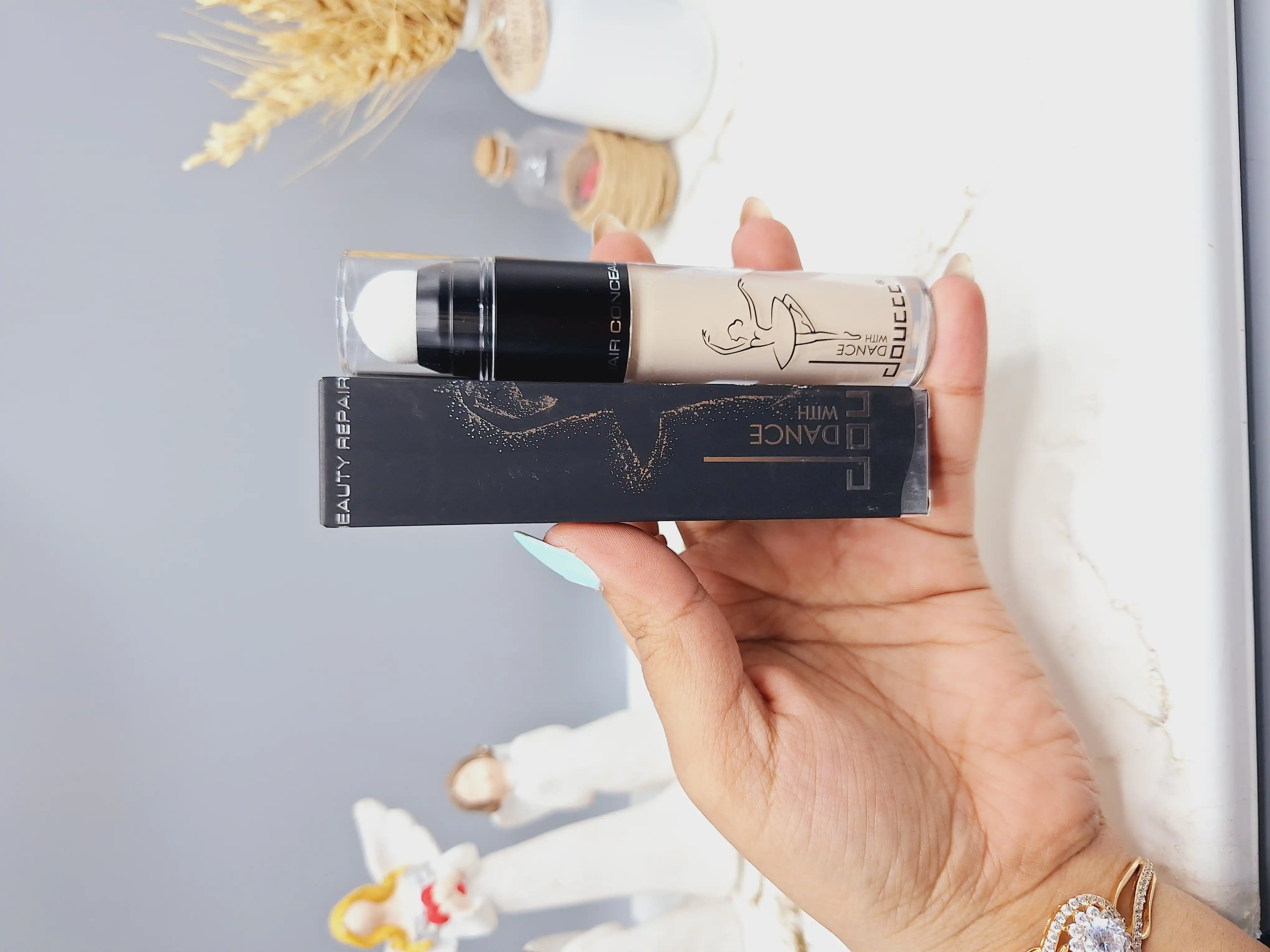 کانسیلر زیر چشم برند دوسه doucce  کد DaC234