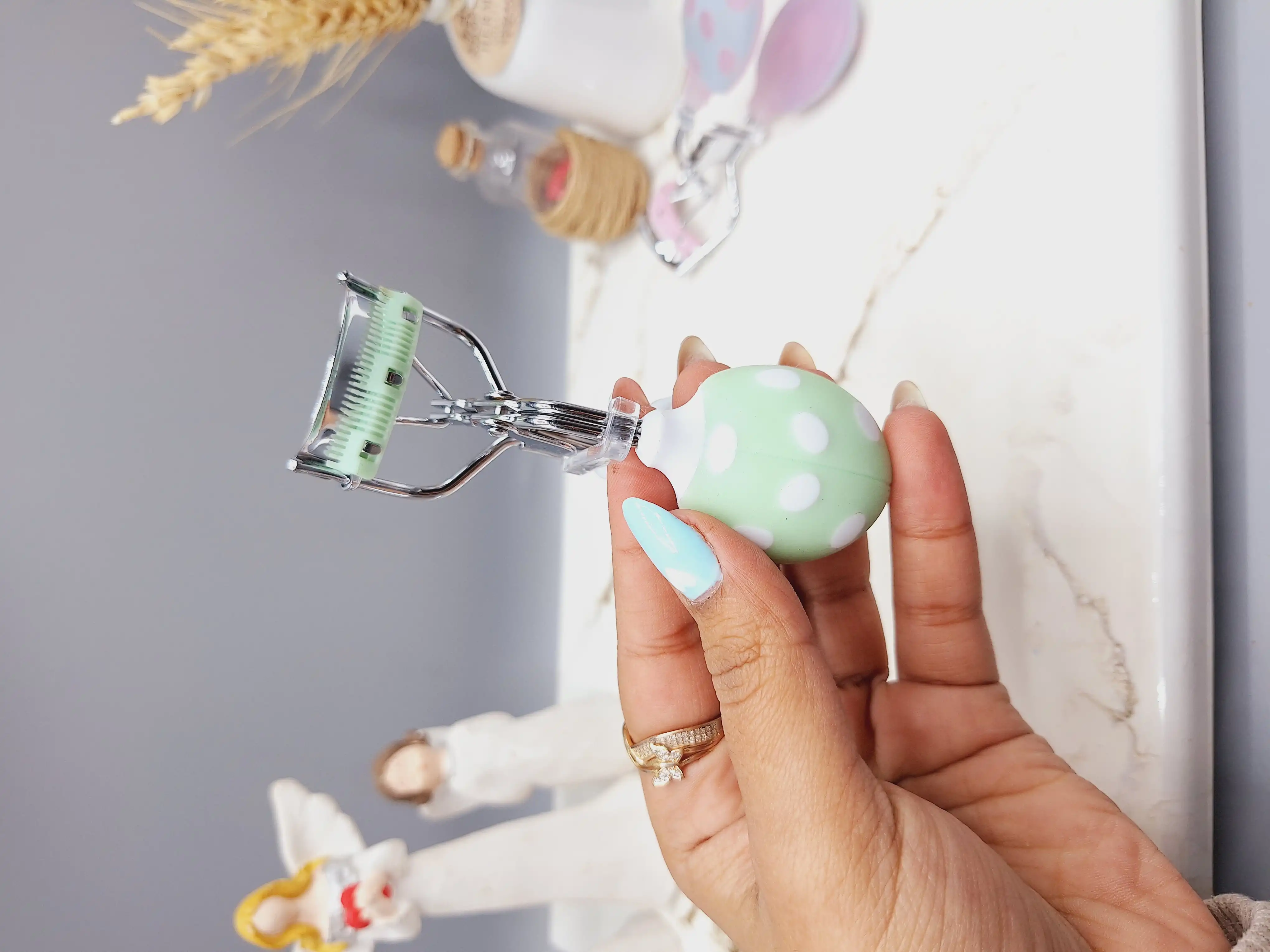 فرمژه شانه دار طرح کفش دوزکی