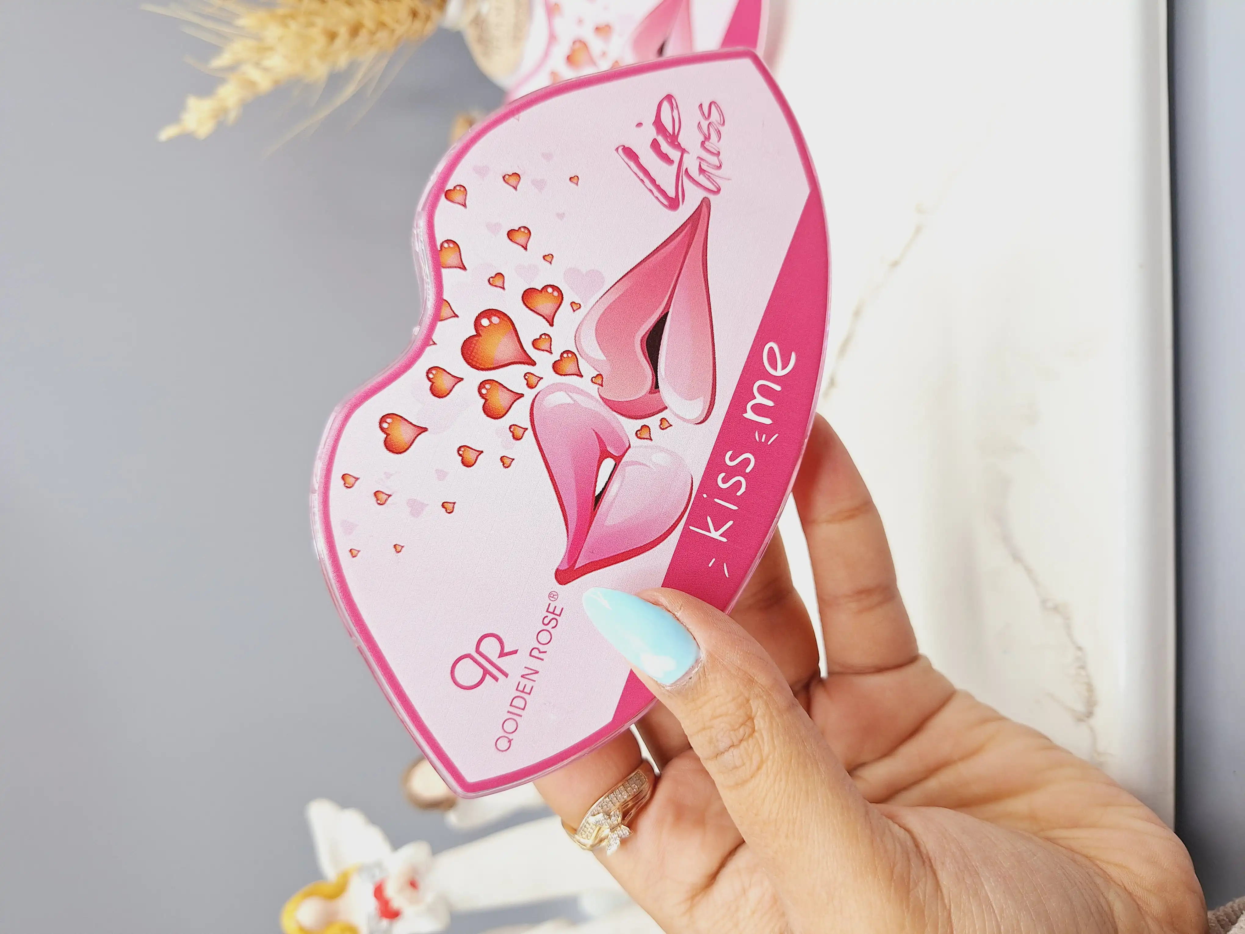 پک لیپ گلاس شاین دار طرح لب کیودن رز شش عددی کد 5904