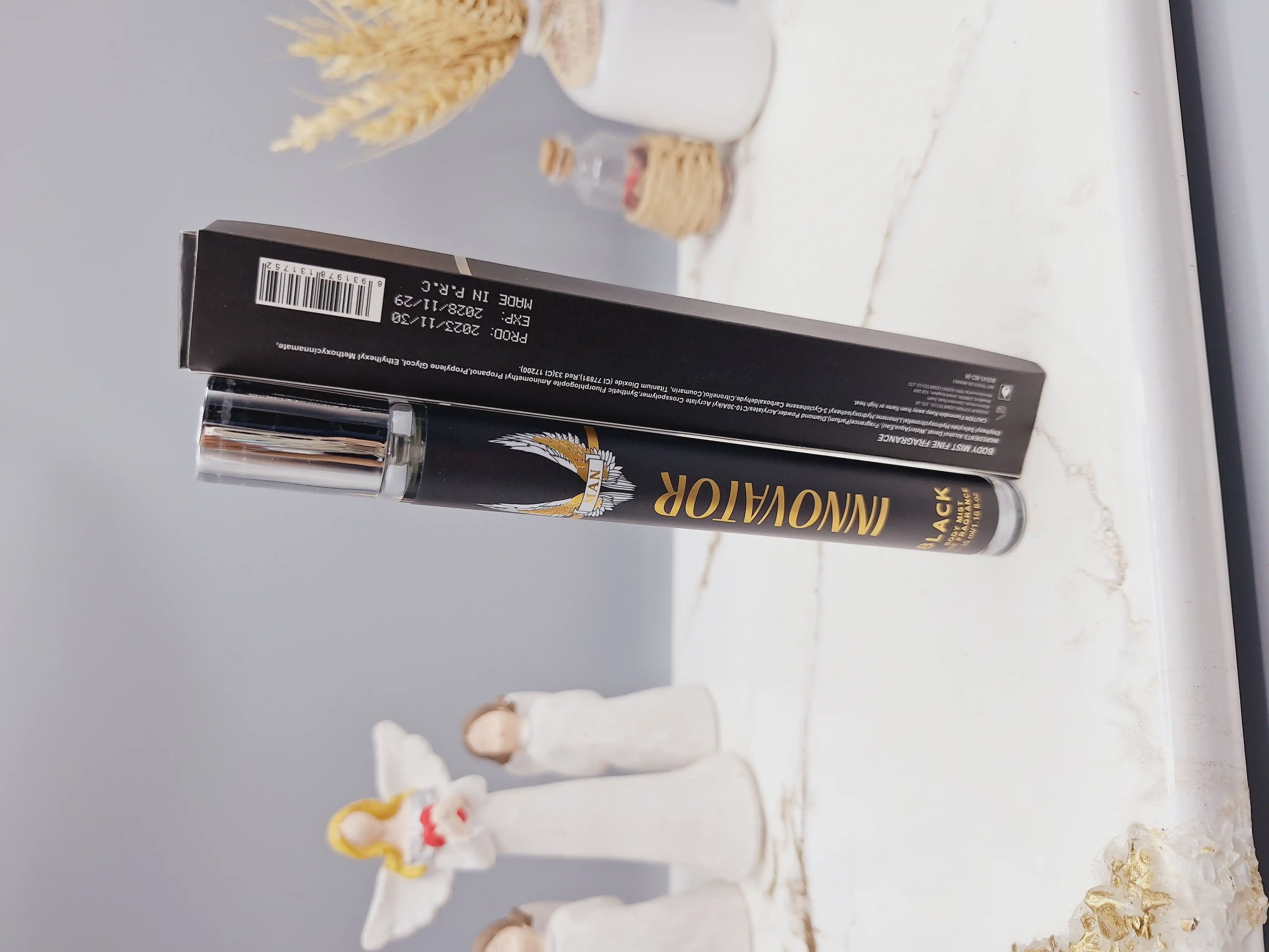 ادکلن مردانه استوانه ای 35 میل INNOVATOR کد 1752