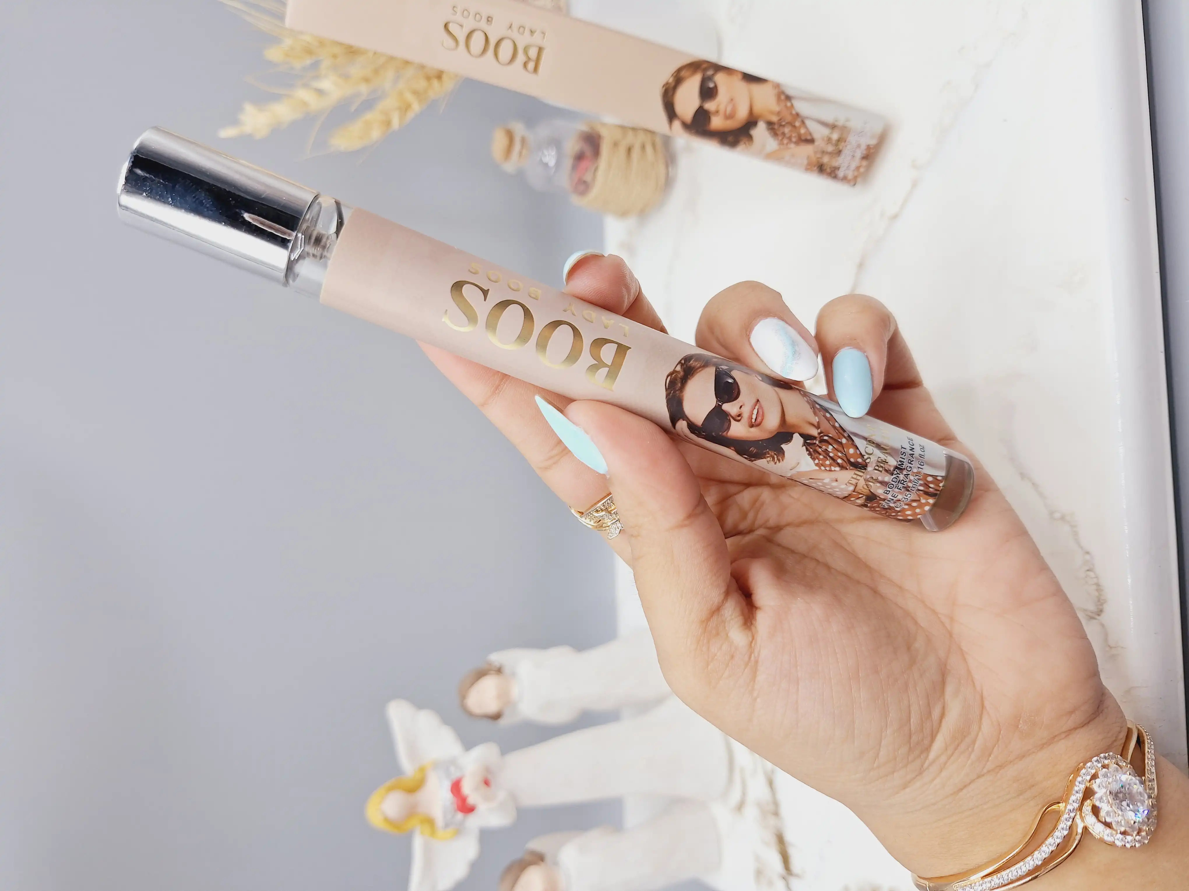 ادکلن زنانه استوانه ای 35 میل BOOS LADY BOOS کد 1356