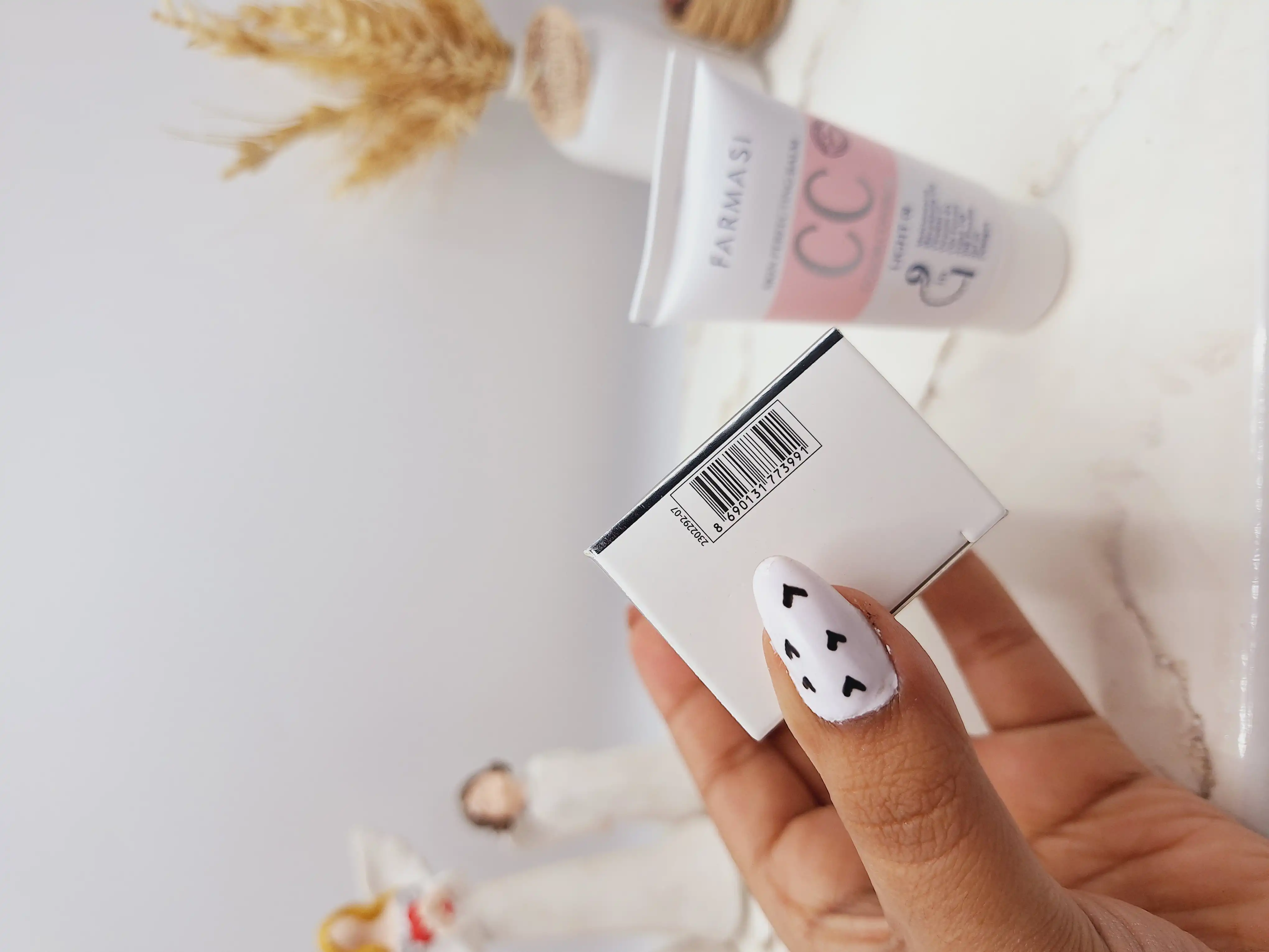 سی سی کرم پودر فارماسی FARMASI  حجم 50 میل کارتن صورتی کد 3991