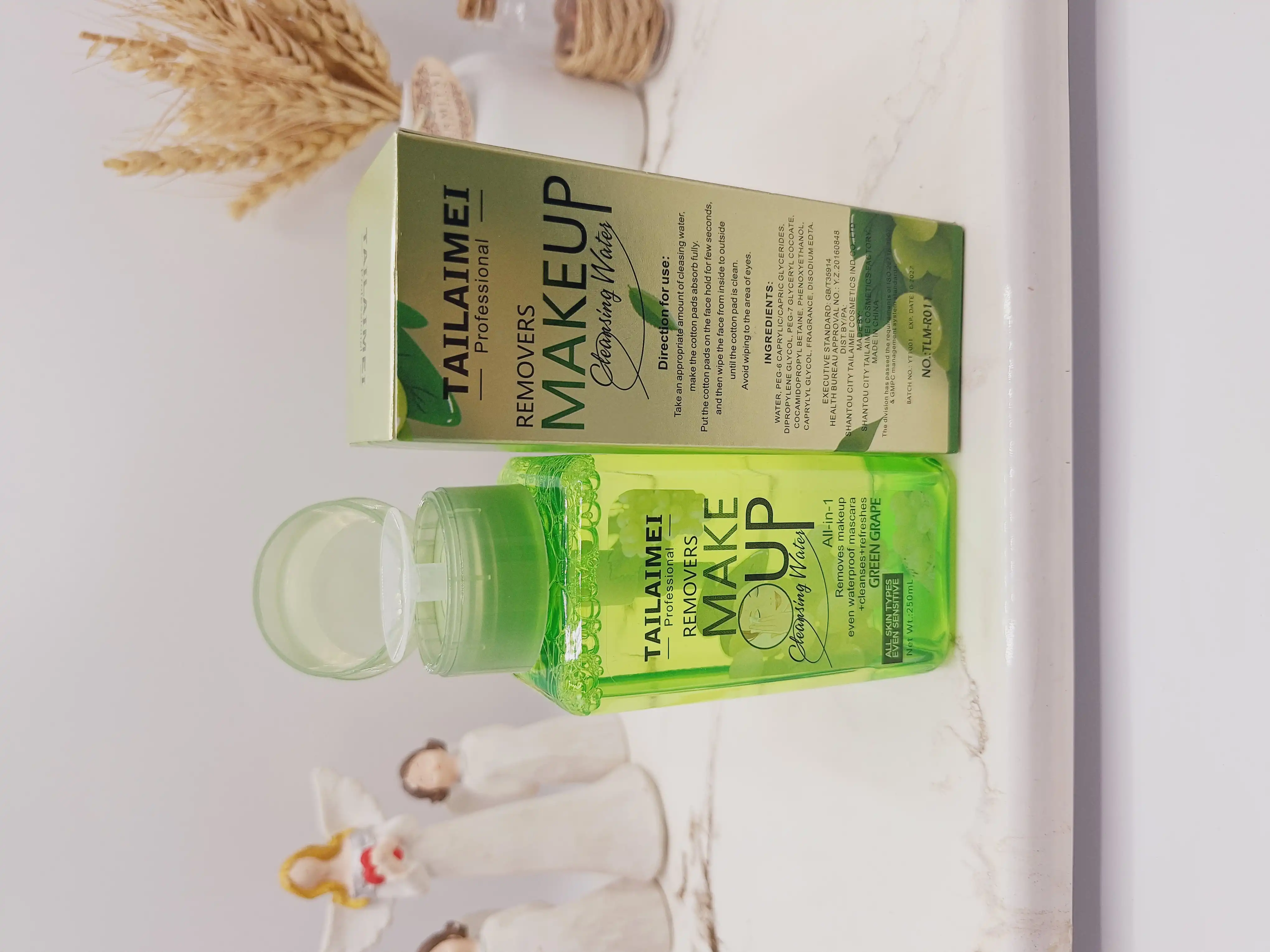 آرایش پاک کن آبرسان مدل انگور سبز برند تایلامی کد 0117