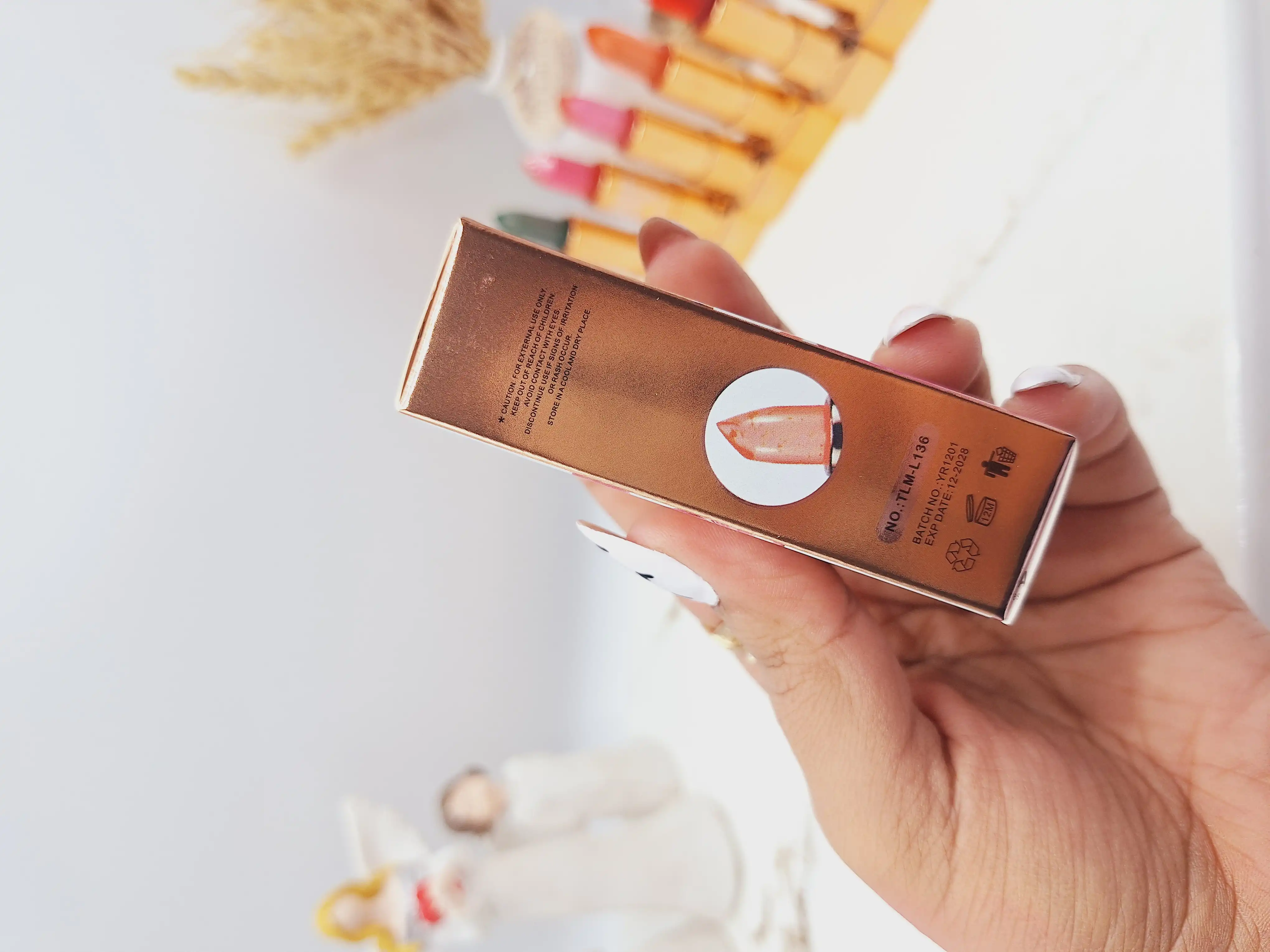 رژ لب حرارتی مات و درخشان برند TAILAIMEI کد 1360