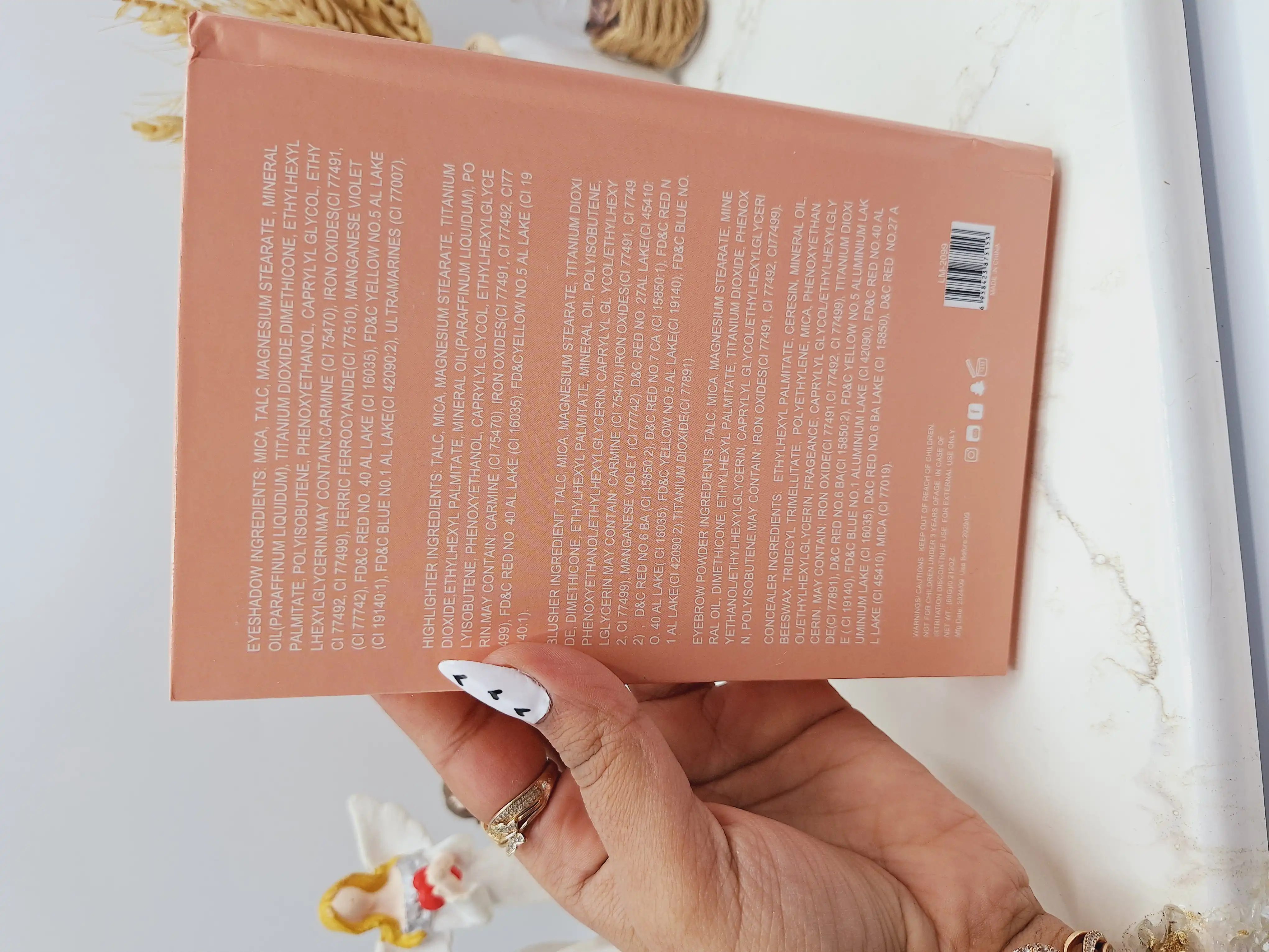 پالت سایه پک کامل ۳ طبقه برند POA کد LM_2099