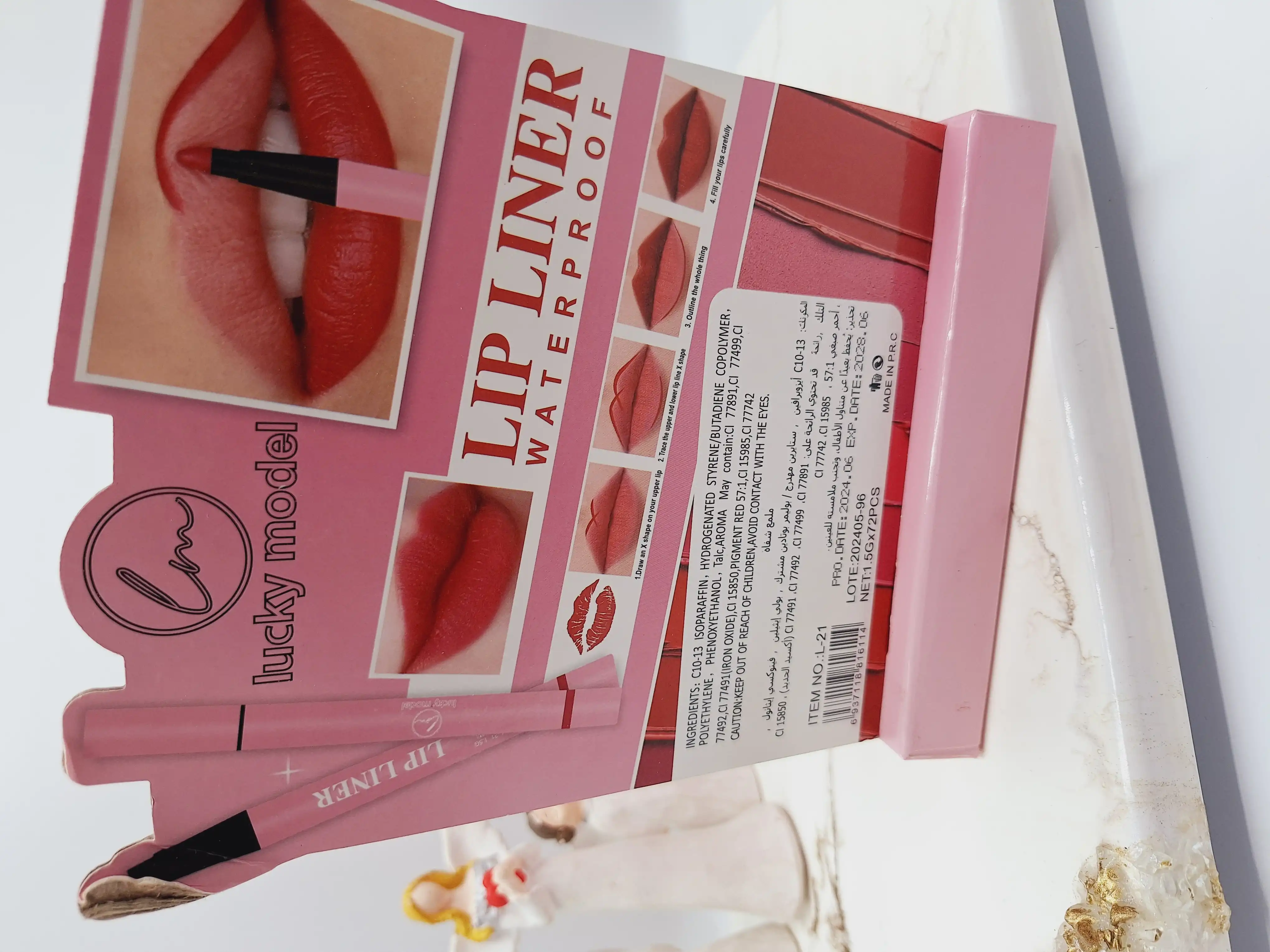 خط لب ضد آب برند Iucky model کد L_21