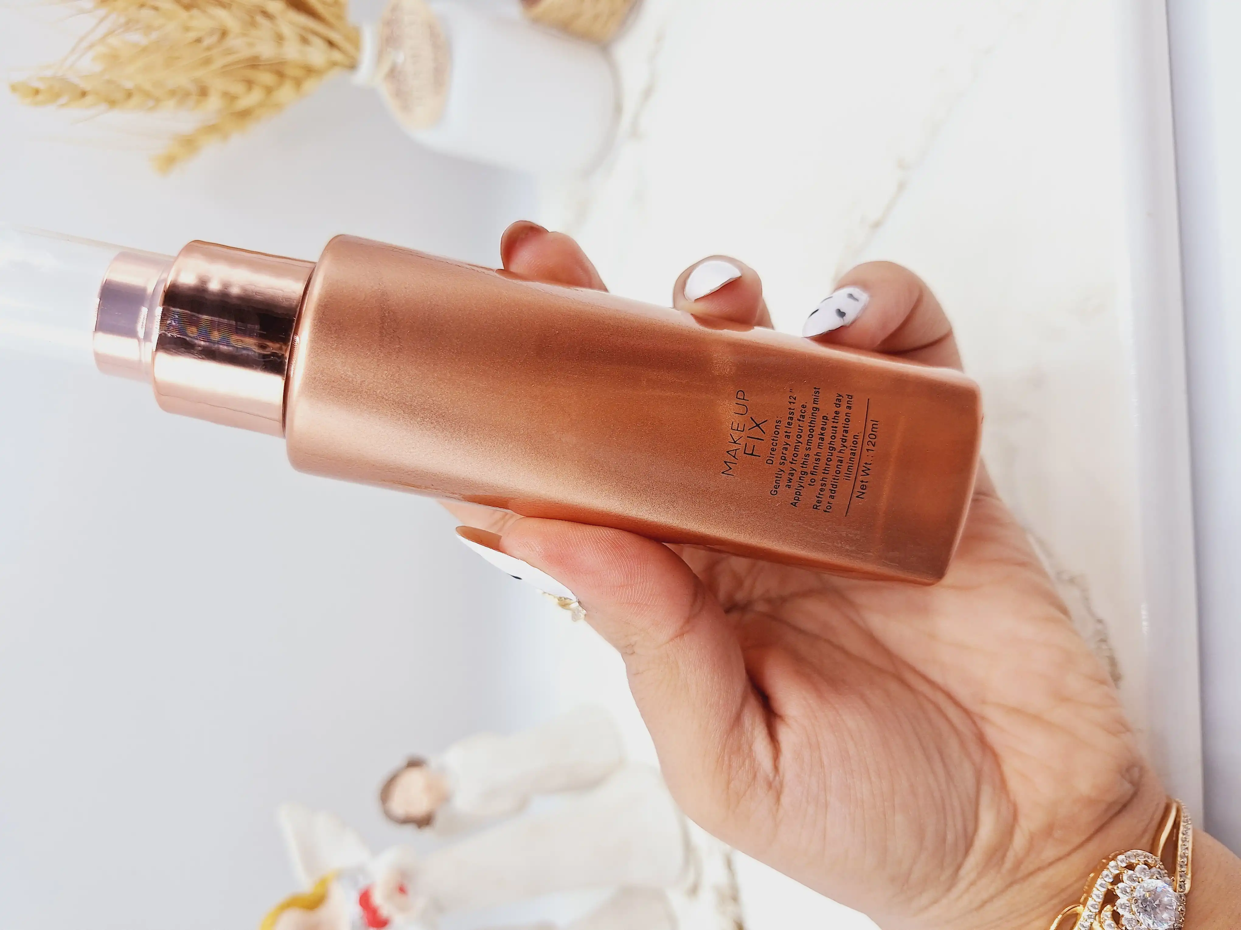 اسپری فیکس آرایشی فوق العاده سبک برند تایلامی TAILAIMEI کدTLM_SS049