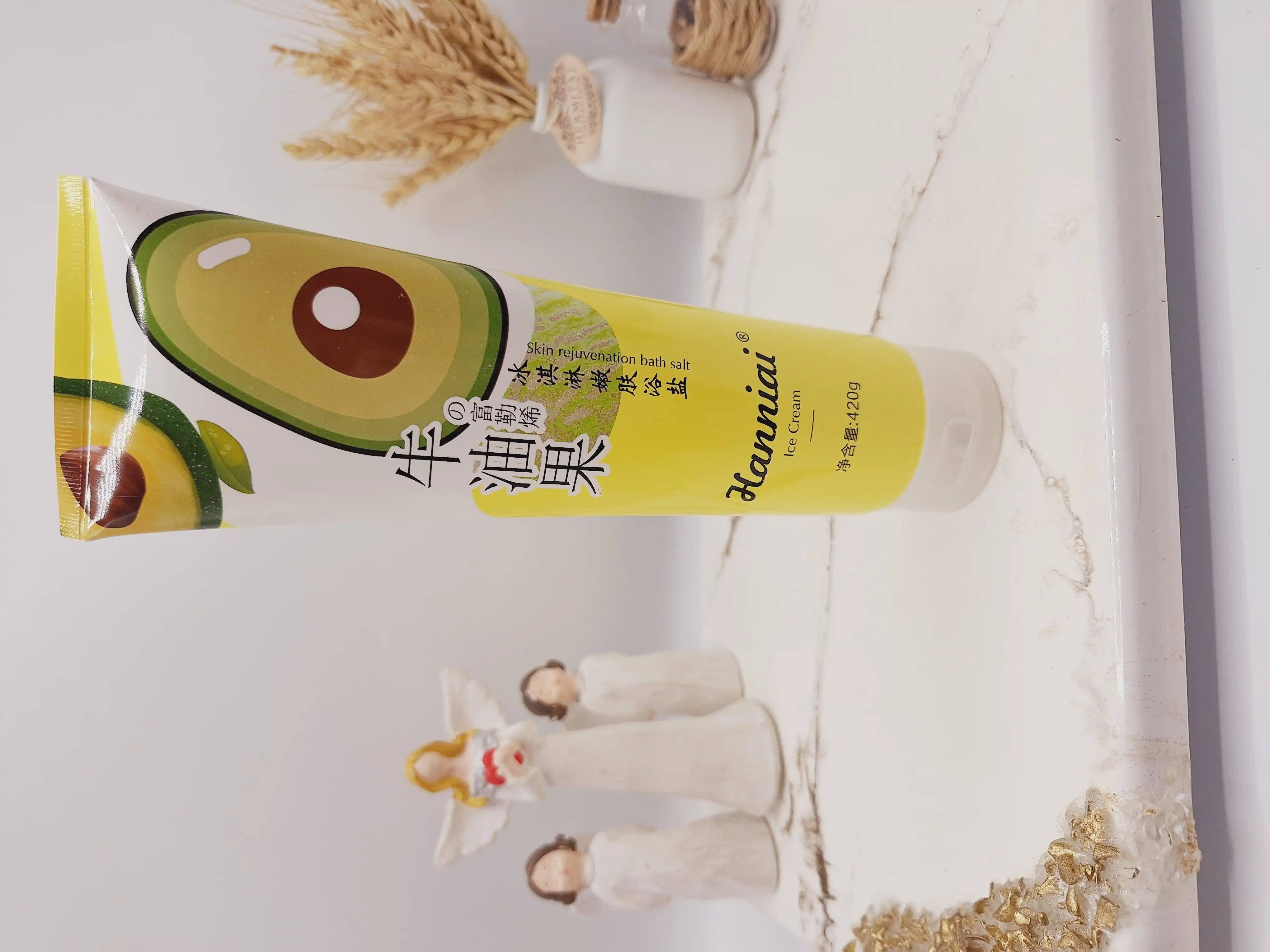 اسکراب ونمک بدن آوکادو برند هانیایی کد 3069