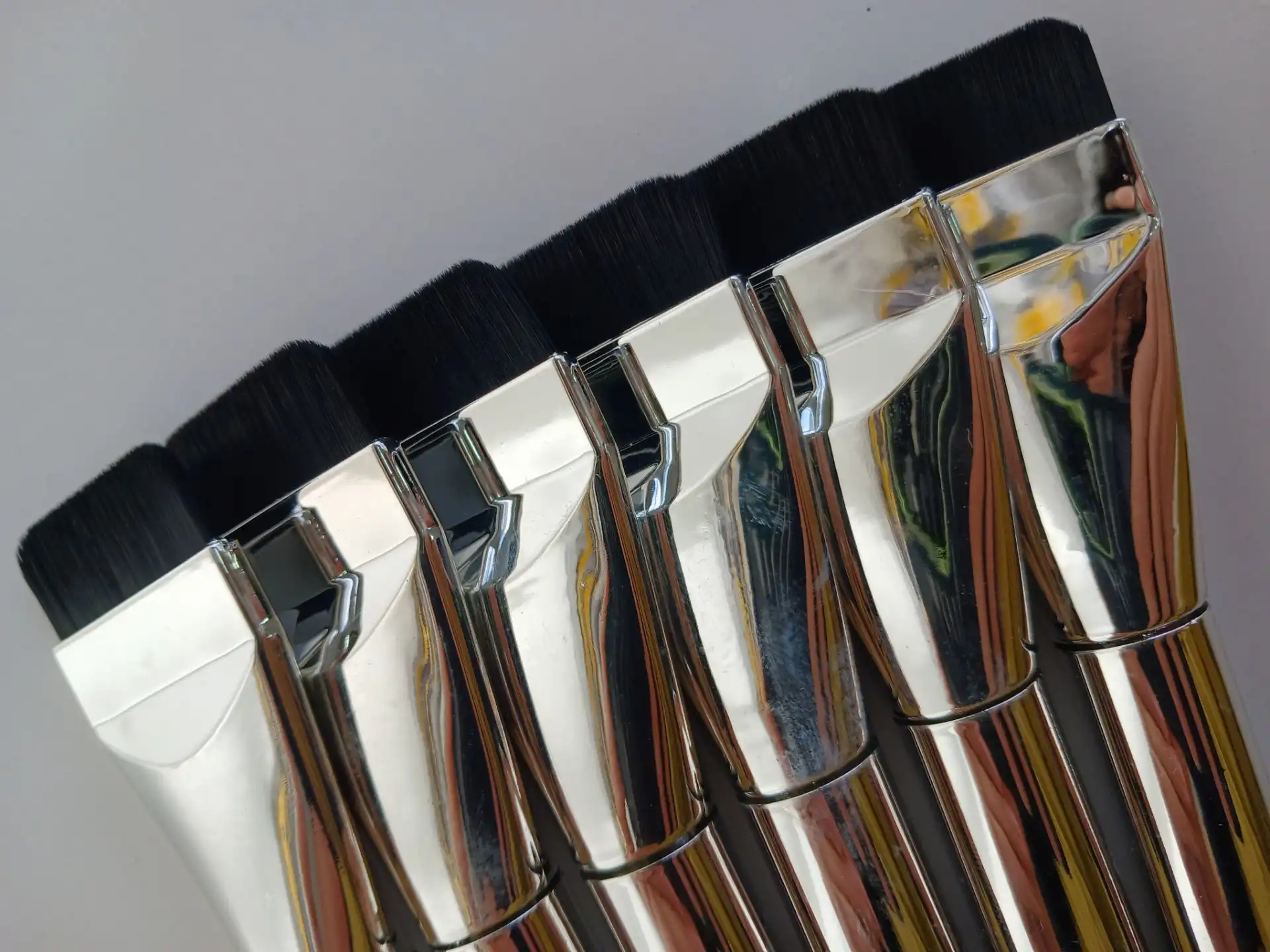 براش تخت کرمپودر رنگ سیلور