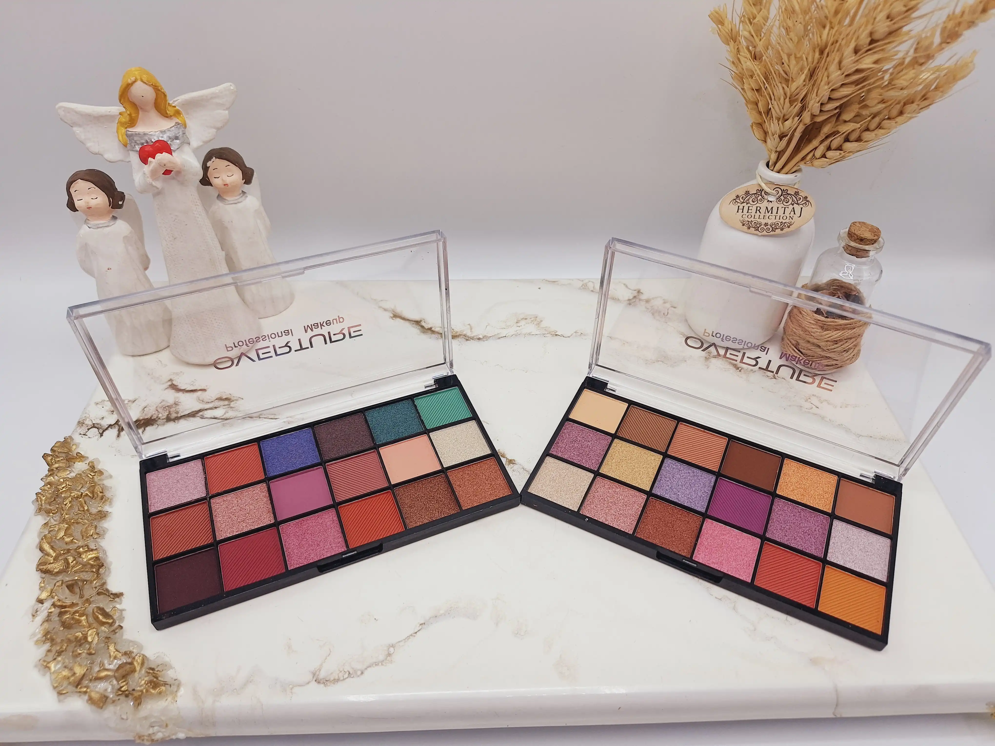 پالت سایه 18 رنگ برند OVERTURE کد OTY005