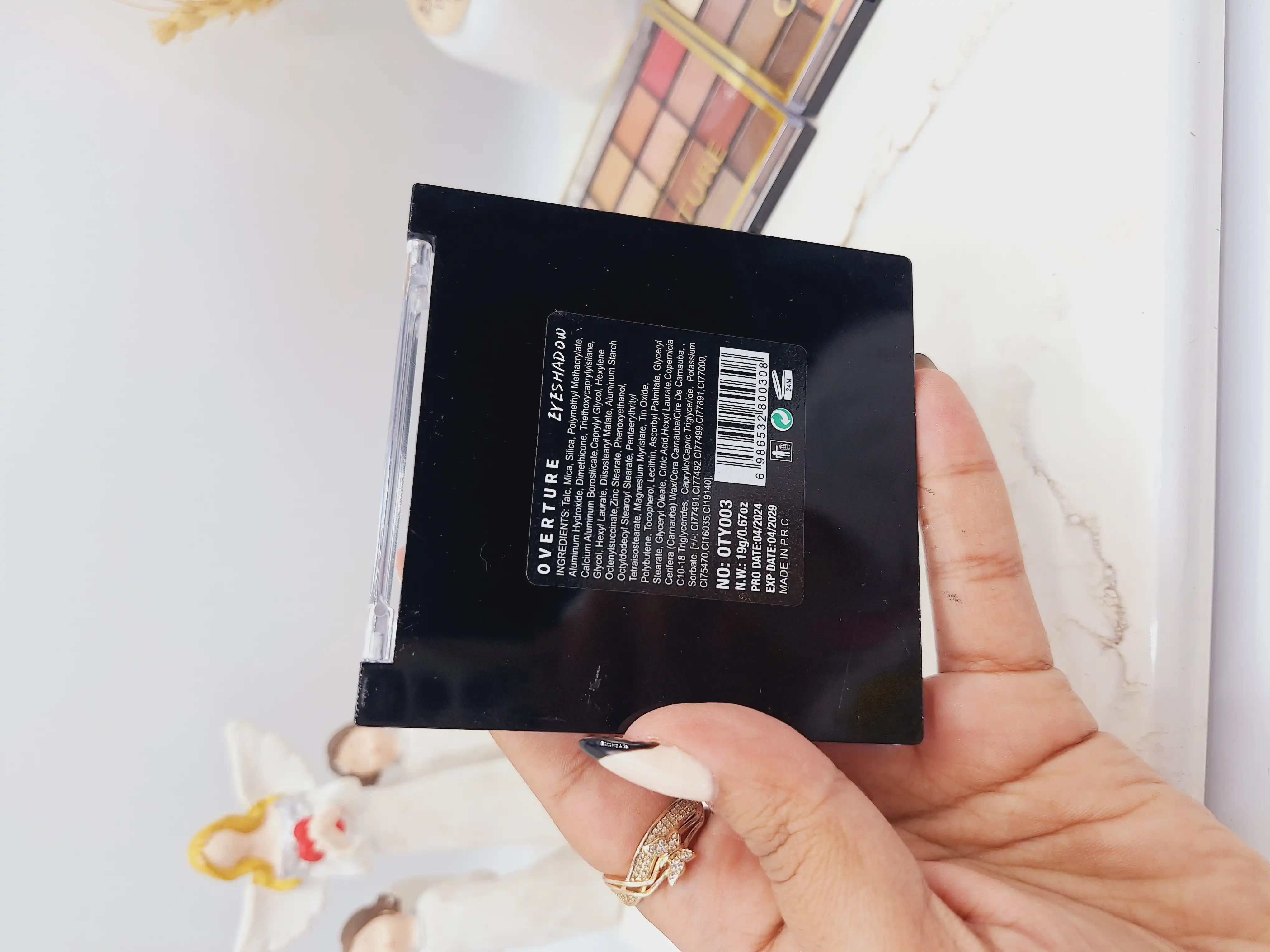 پالت سایه ۱۶ رنگ برند OVERTURE کد OTY003