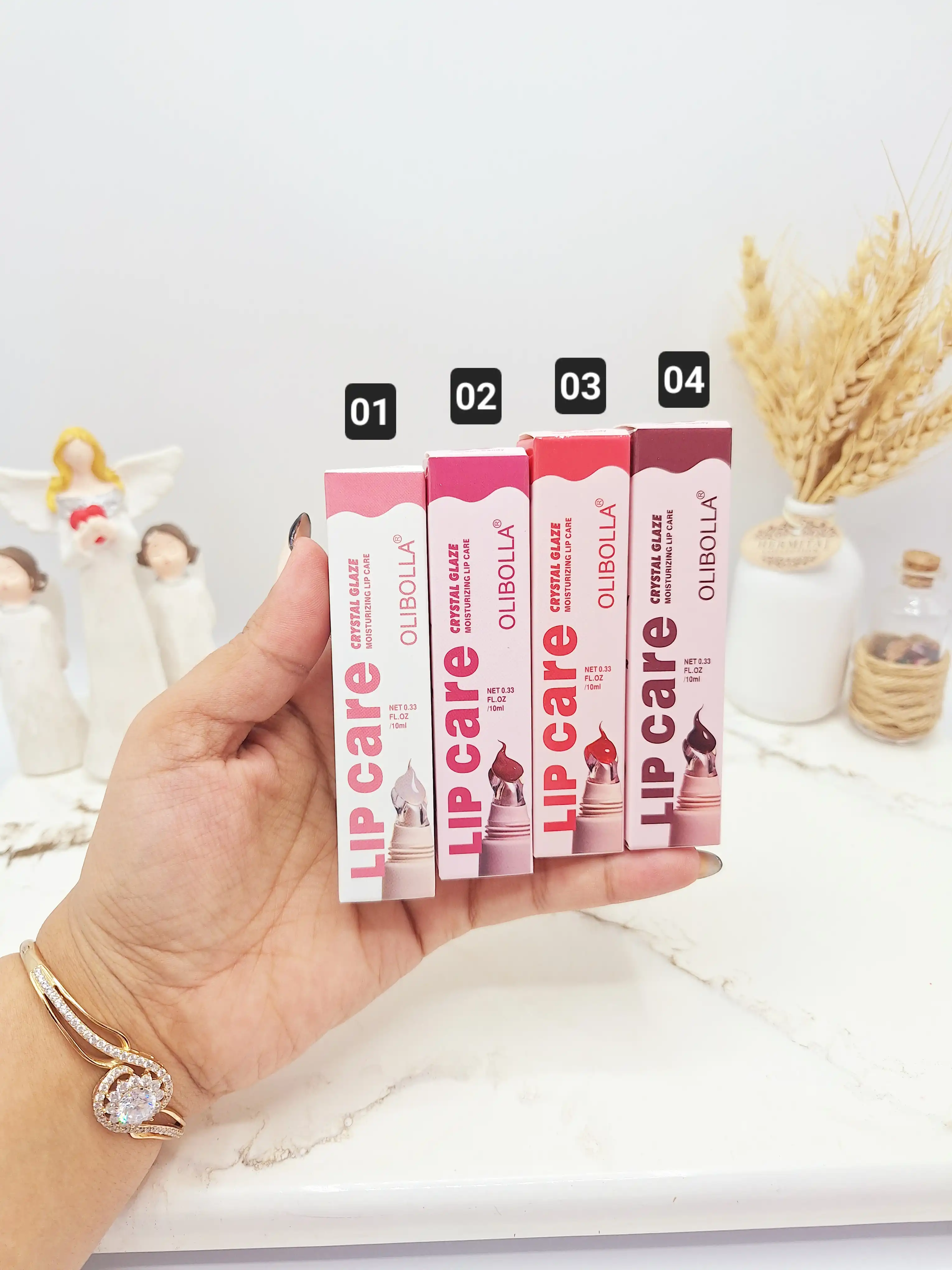 لیپ گلاس شیشه ای برند OLIBOLLA رایحه کیکی کد LA_L190