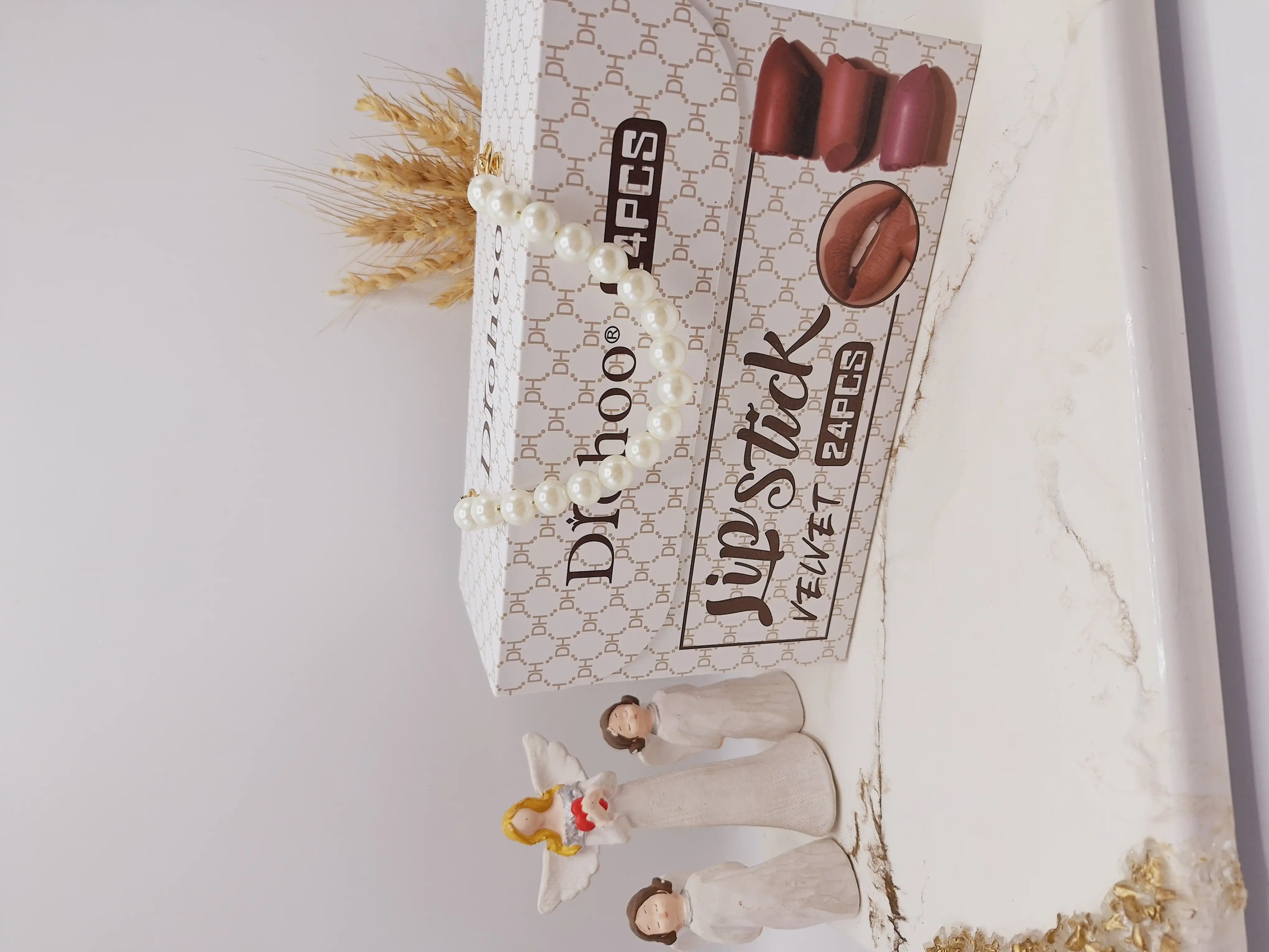 پک رژ 24 تایی مدل کیف زنانه سفید برند دروهو Drohoo کد ZY23108