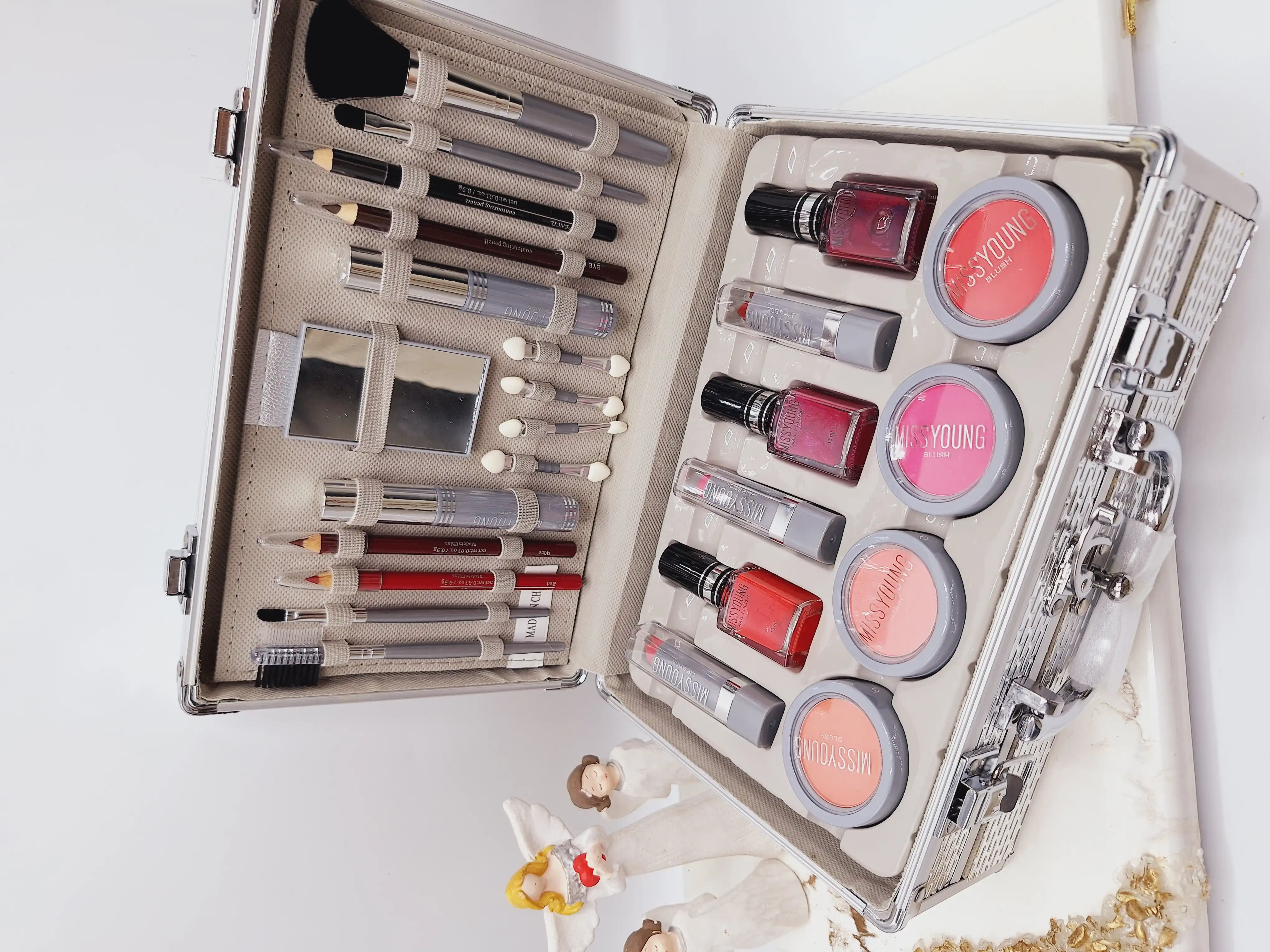 ست کامل کیف ارایشی سه طبقه کد5614