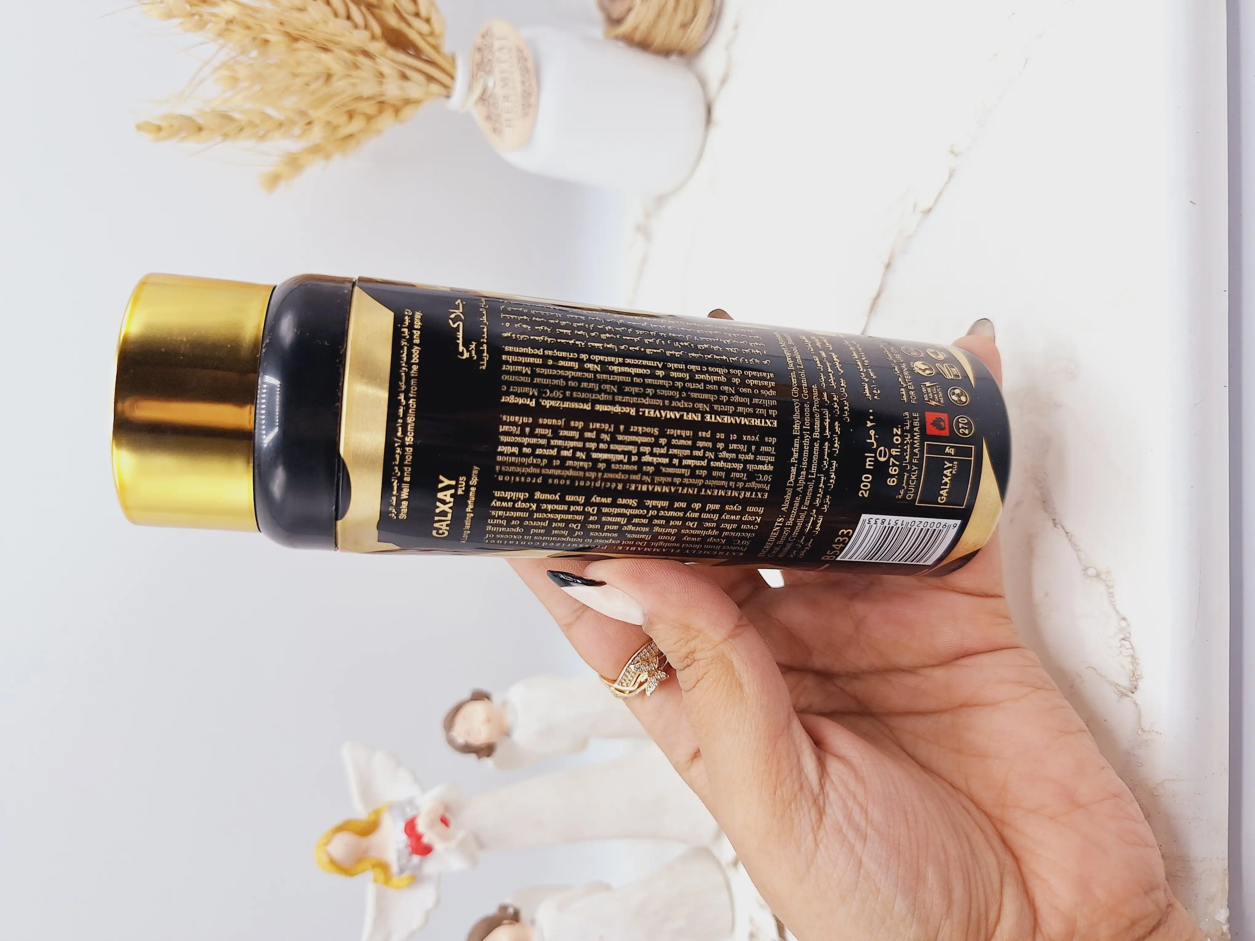 اسپری خوش بو کننده مدل Signature مشکی برند گلکسی GALXAY کد B5433