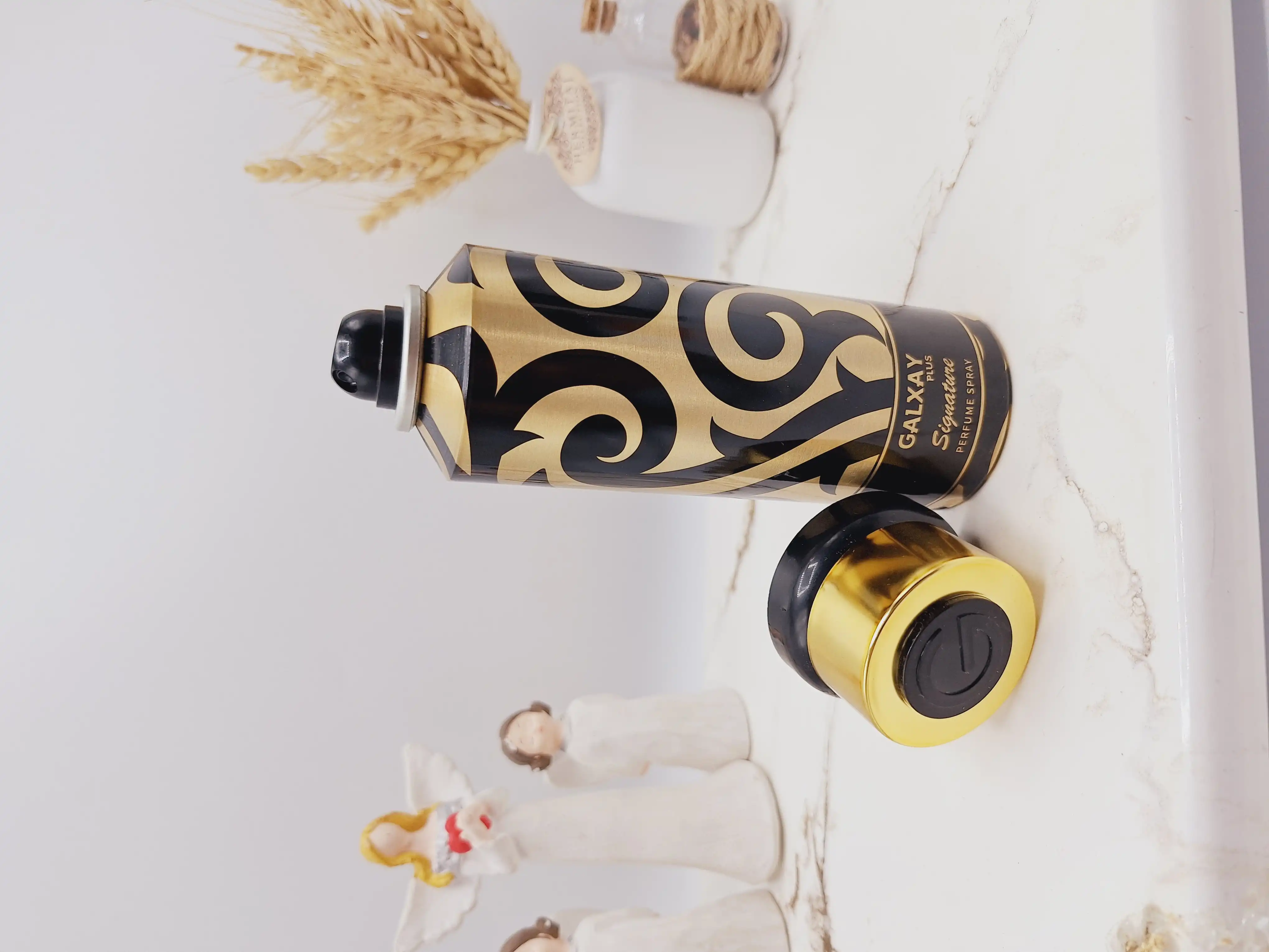 اسپری خوش بو کننده مدل Signature مشکی برند گلکسی GALXAY کد B5433