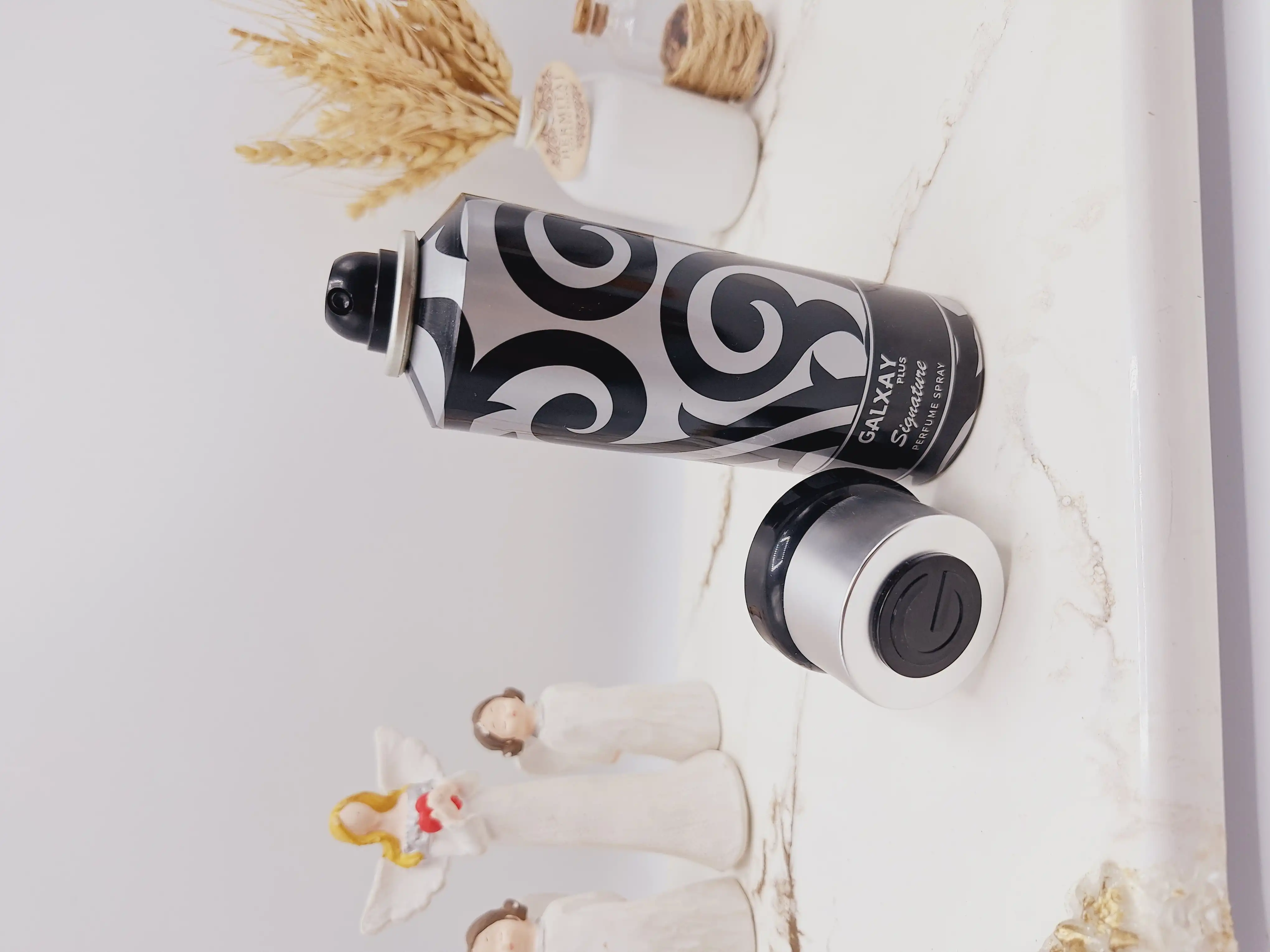 اسپری خوش بو کننده مدل Signature نقره ای برند گلکسی GALXAY کد B5431