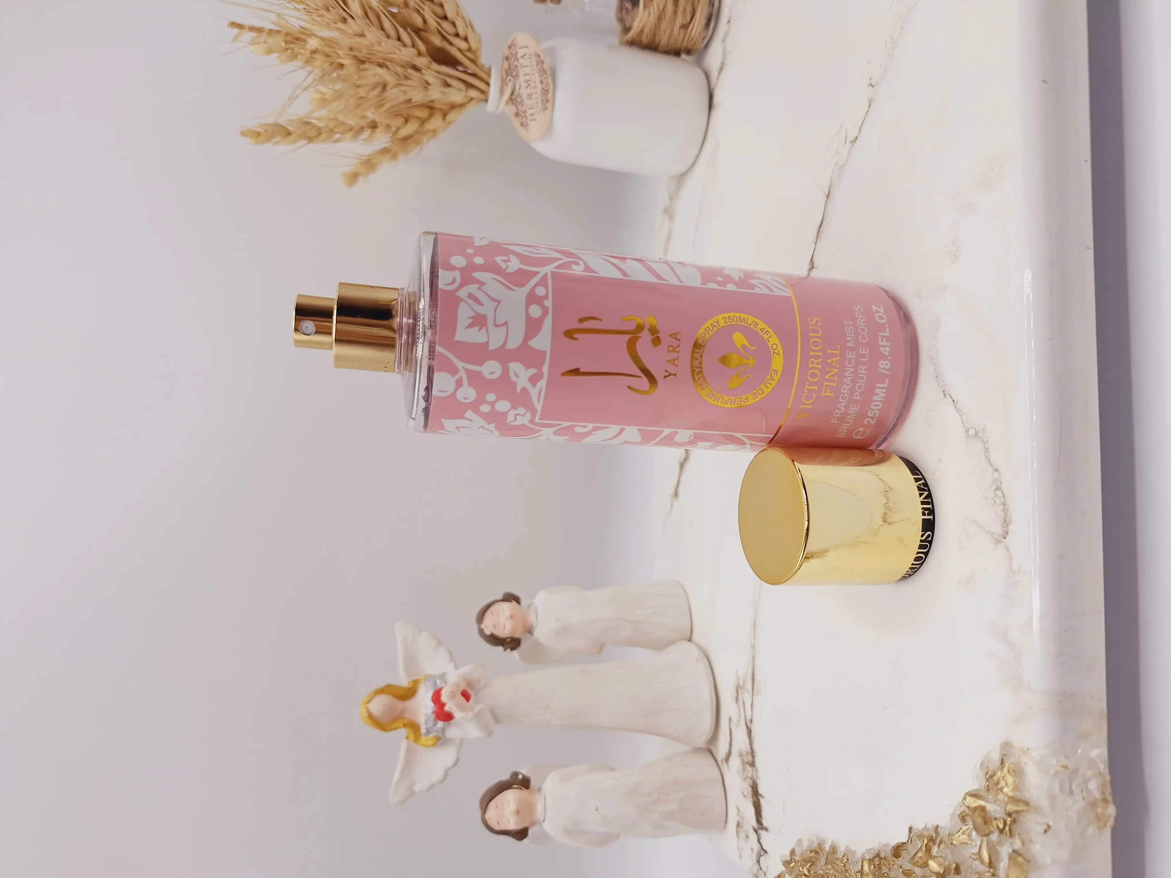 بادی اسپلش فوق العاده خوشبووو صورتی یارا حجم 250 میل کد 4927