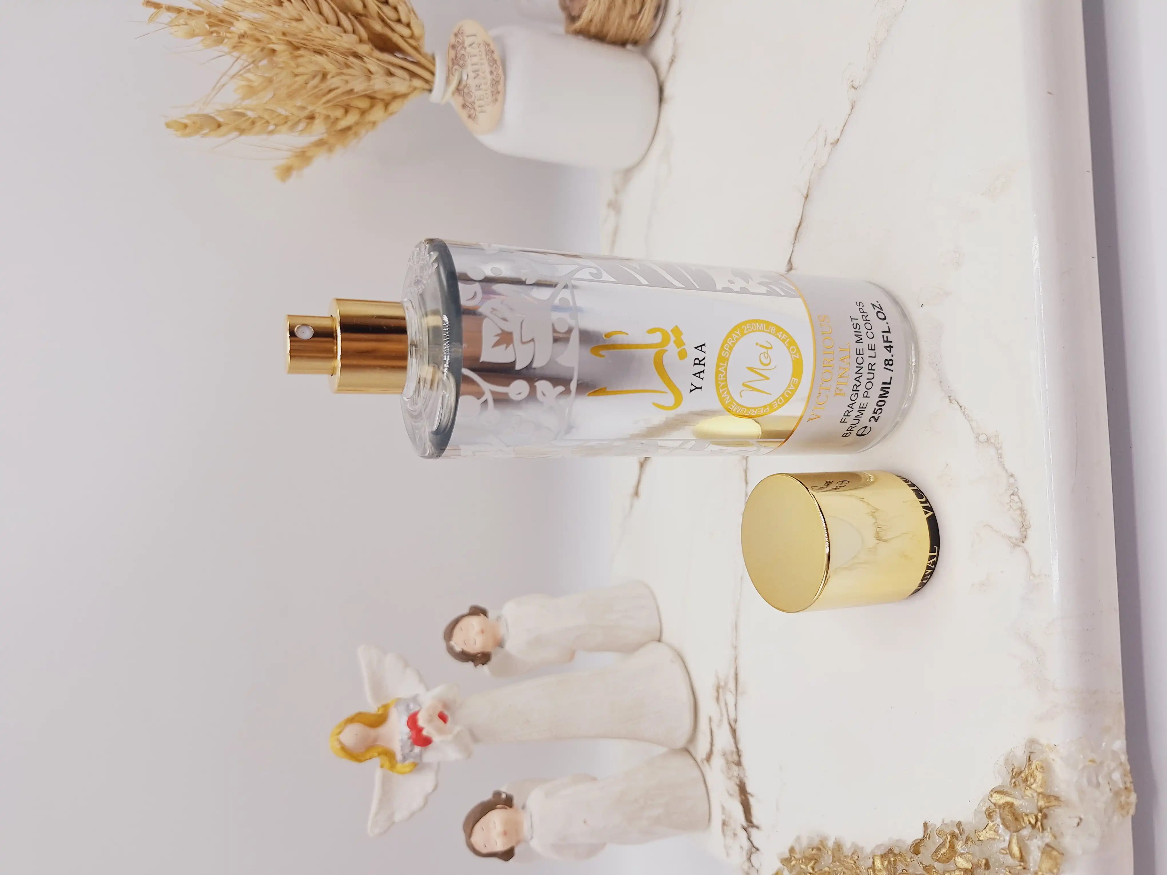 بادی اسپلش فوق العاده خوشبووو نقره ای یارا حجم 250 میل کد 4958