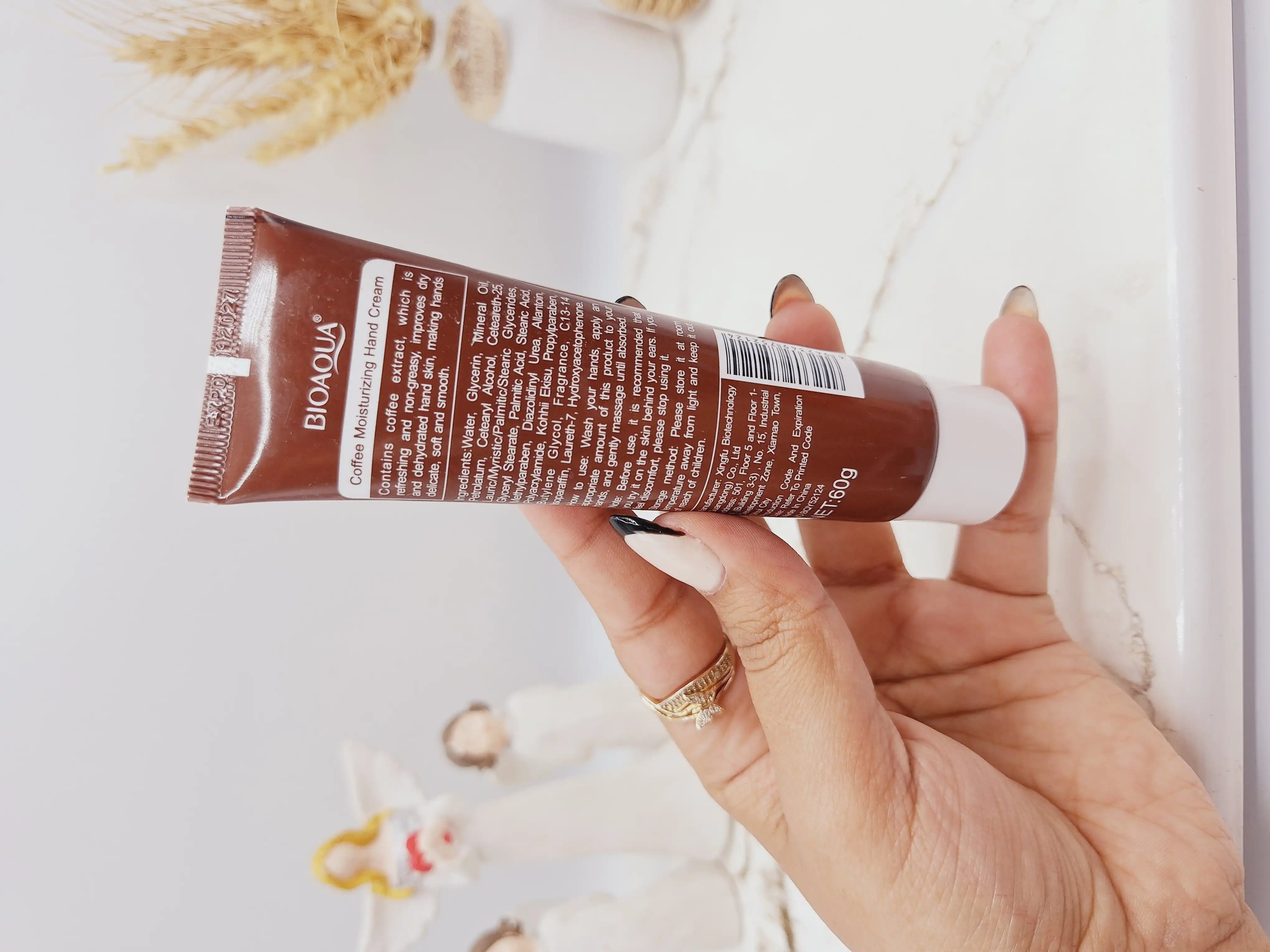 کرم دست قهوه ارگانیک حجم 60 گرم برند بیوآکوا کد 2124