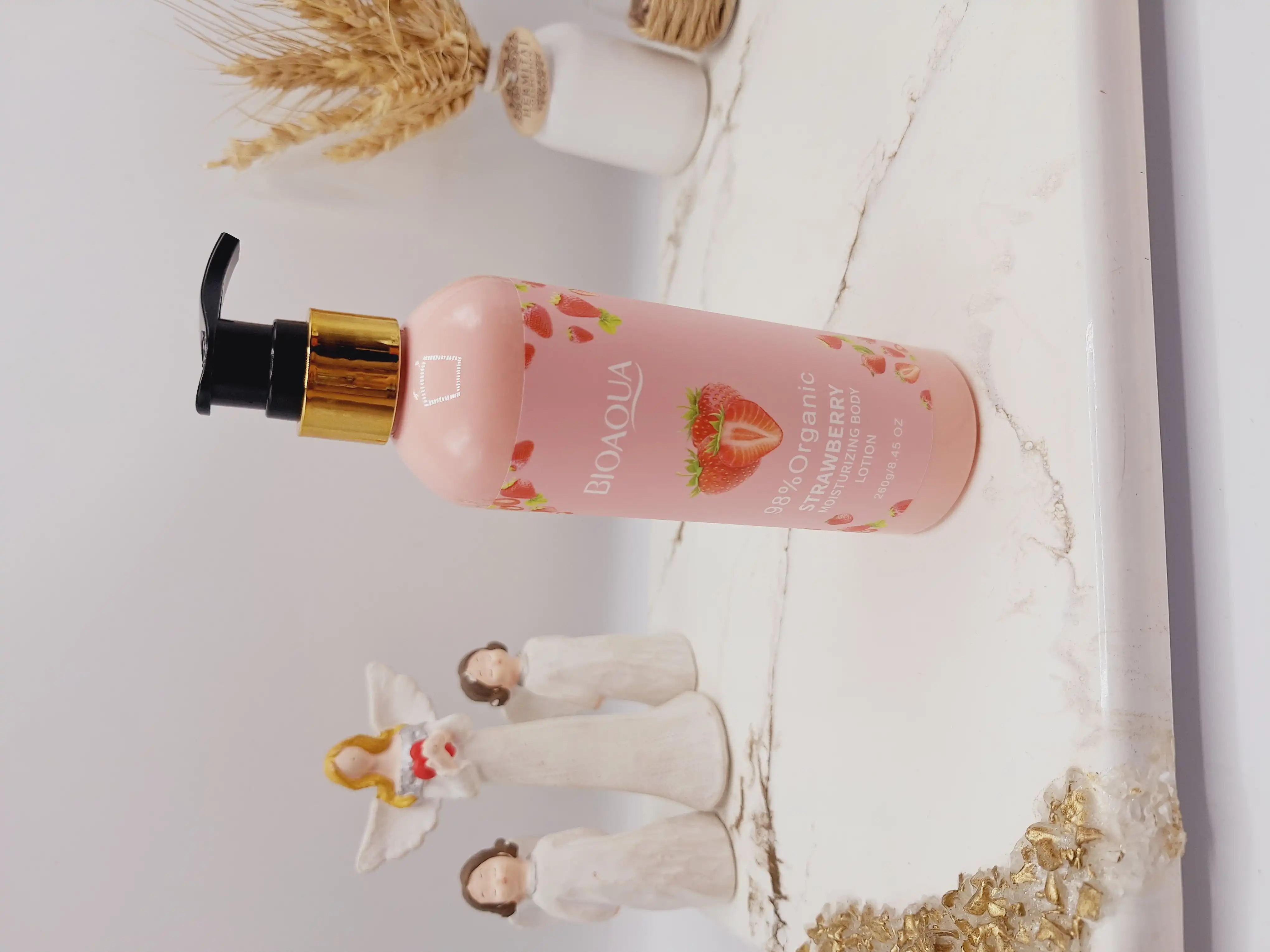 لوسیون بدن پمپی توت فرنگی آبرسان عمقی پوست بیوآکوا کد 2834