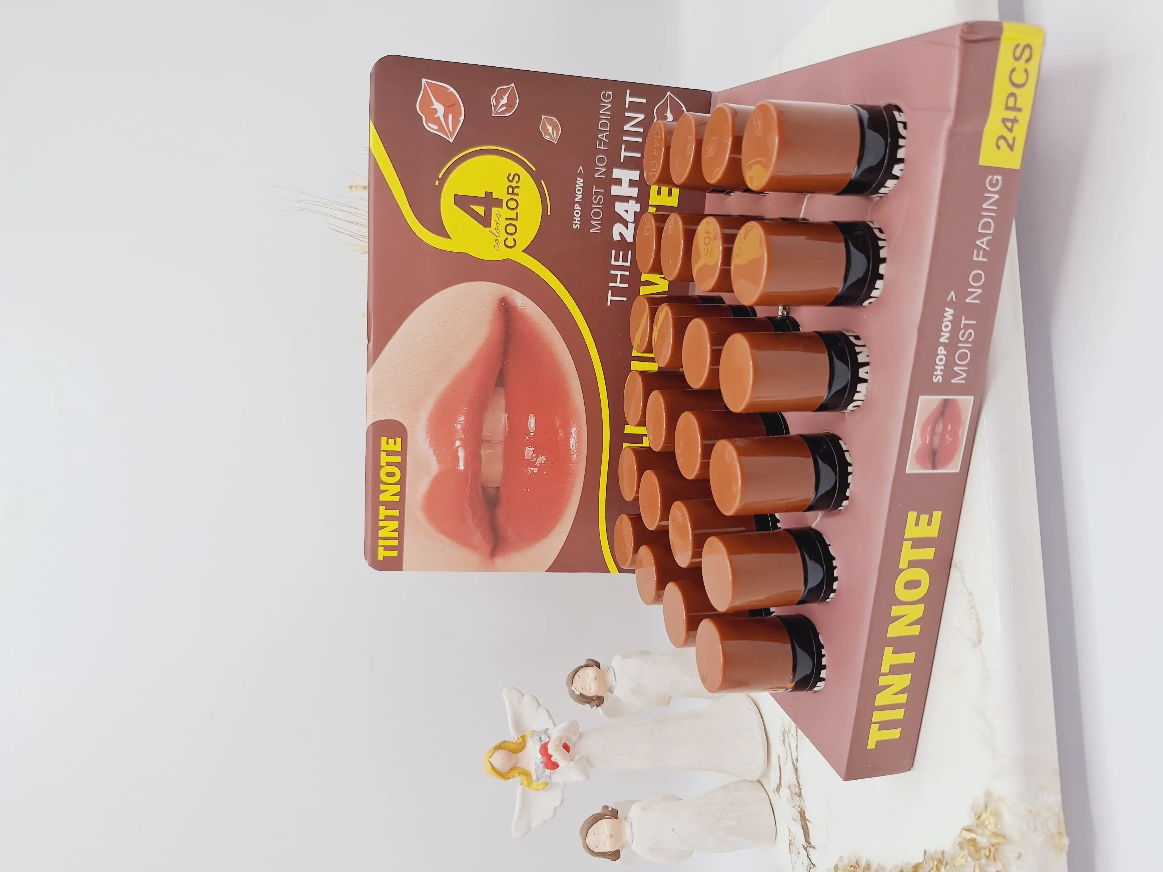 تینت لب قهوه ای بدنه شیشه ای