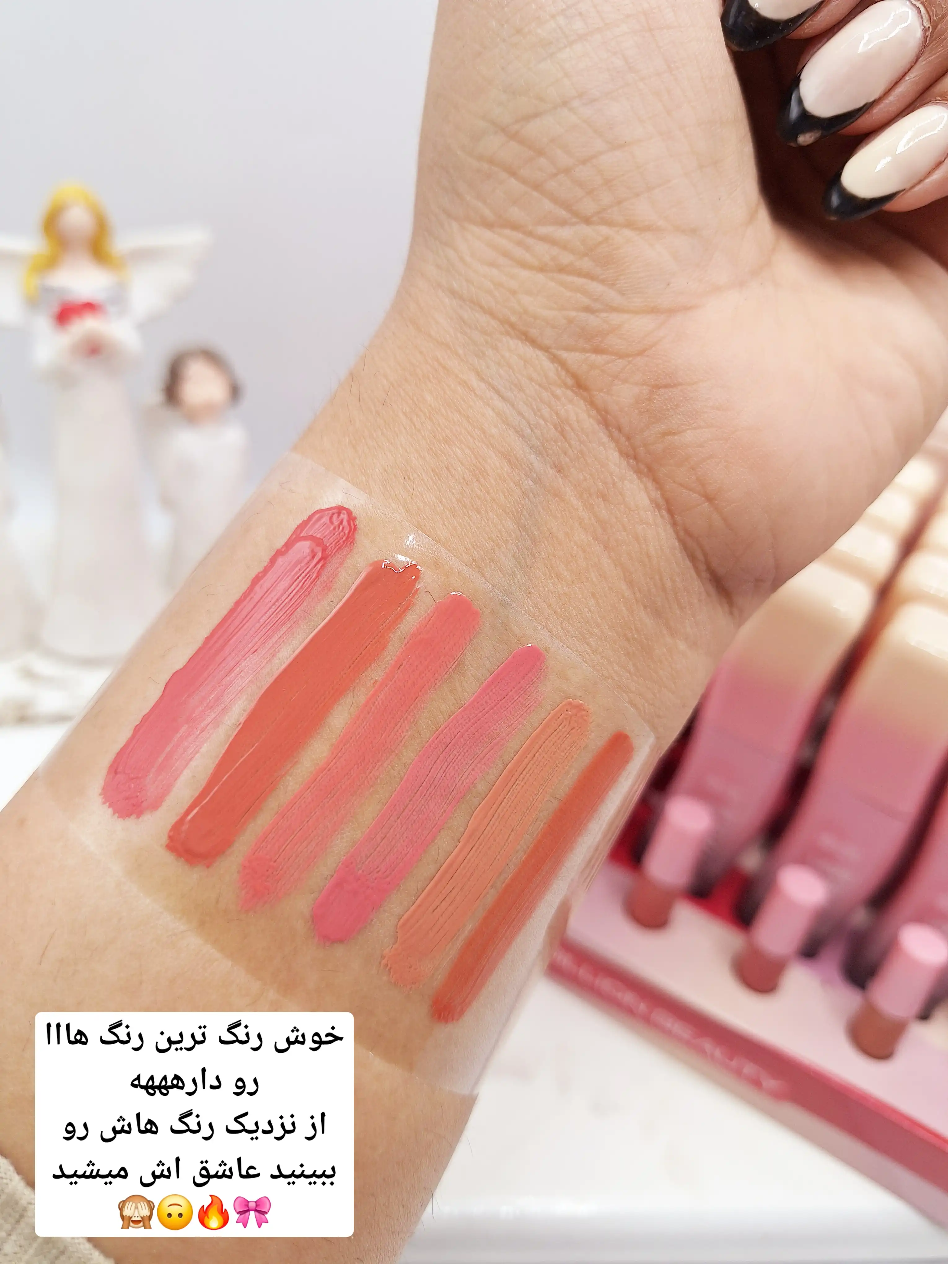 پک رژ مایع 6 عددی شیشه ای منحنی برند BILLION BEAUTY  کد B70017