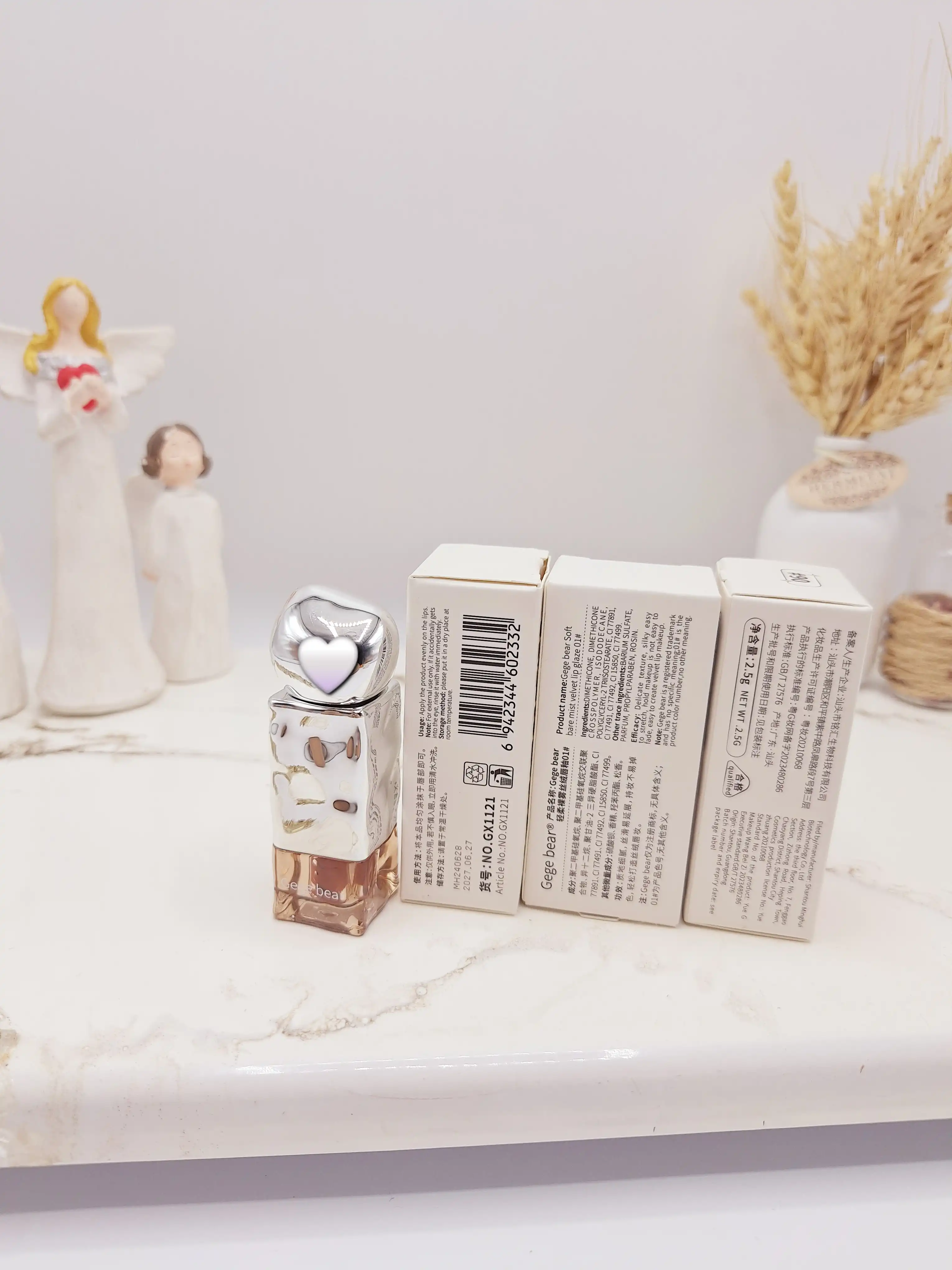 لیپ گلاس خیس پرطرفدار برند Gege beae کد 7697 (کارتن سفید)