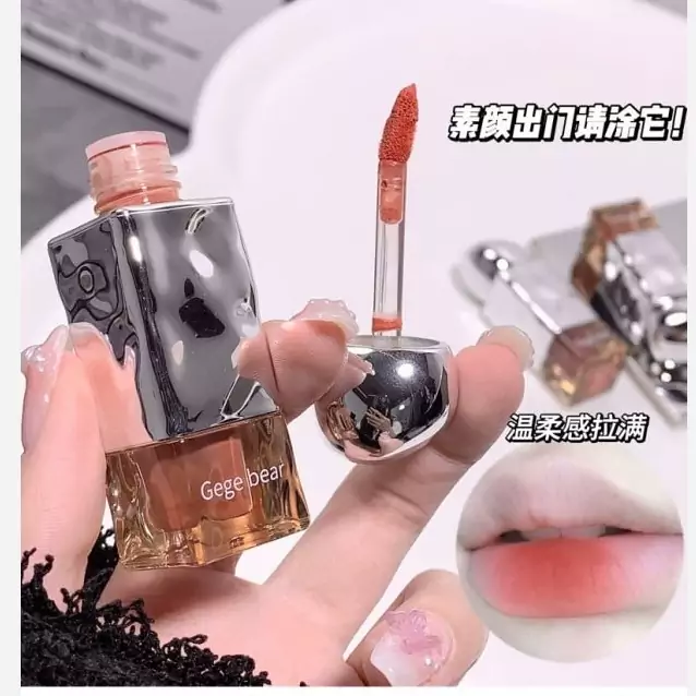 لیپ گلاس خیس پرطرفدار برند Gege beae کد 7697 (کارتن سفید)